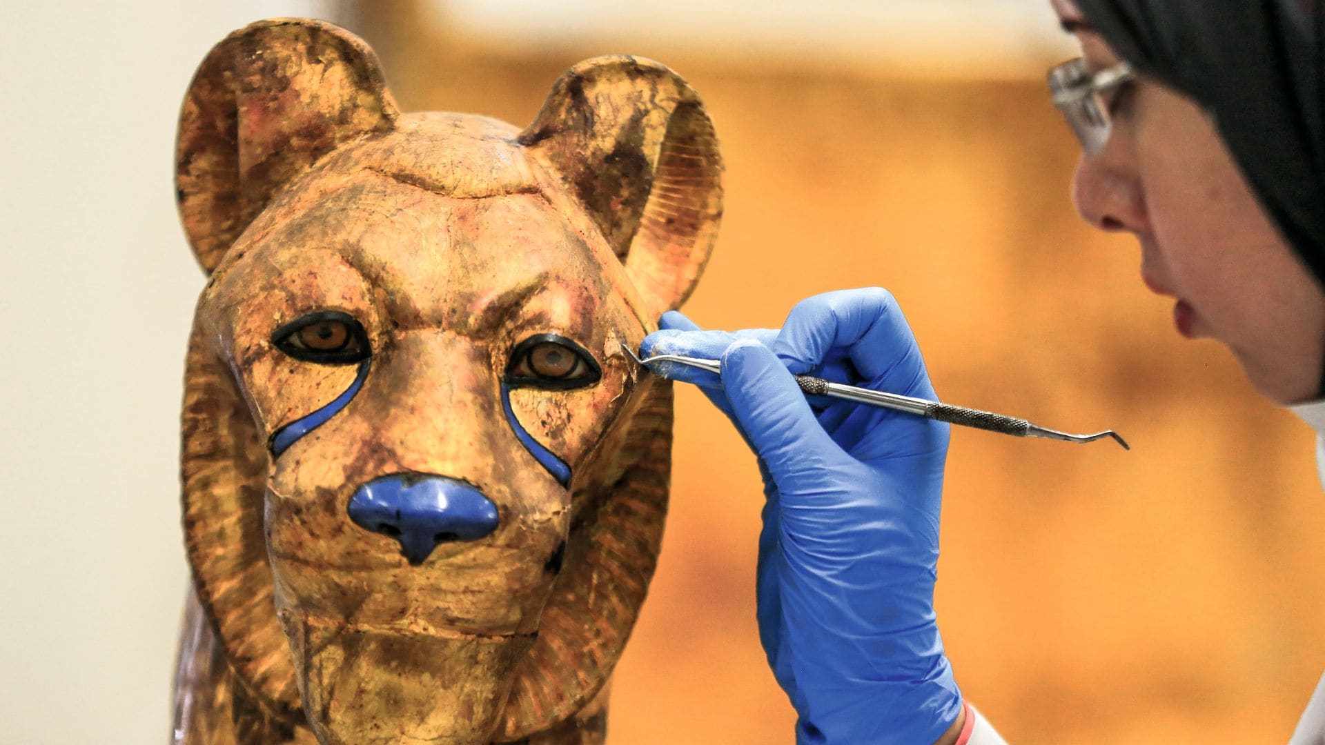 Restaurando la colección de Tutankamón, El Cairo, Gran Museo Egipcio