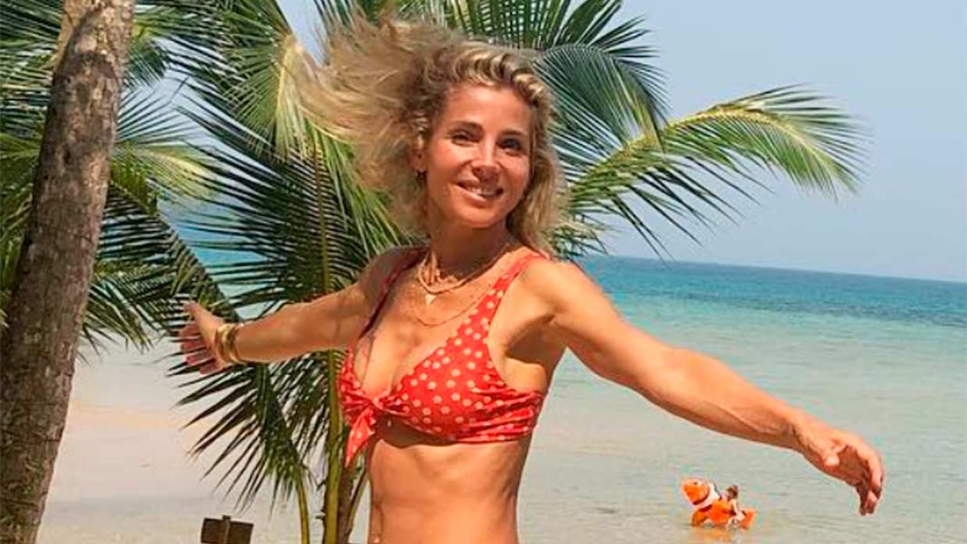 'Aterrizaje perfecto': el chapuzón lleno de adrenalina de Elsa Pataky