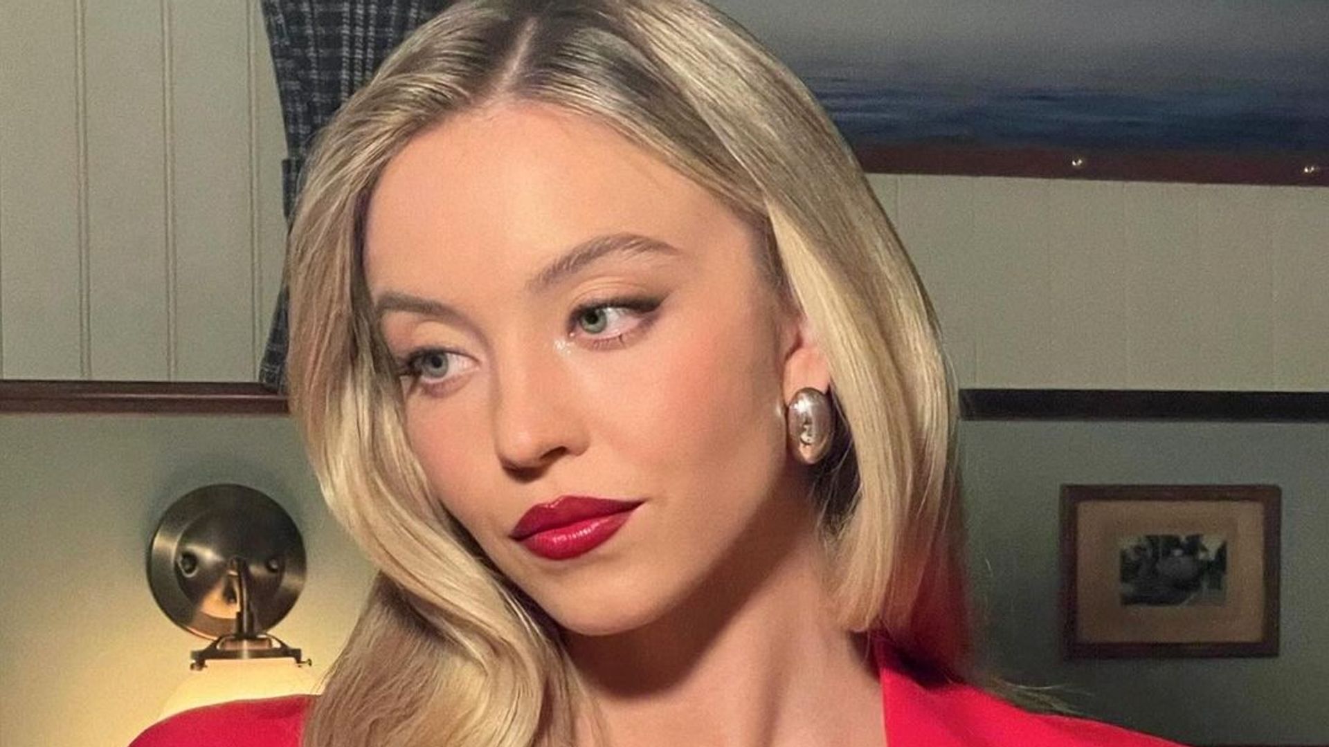 De las pasarelas a los 'beauty looks' más elegantes: los labios rojos ...