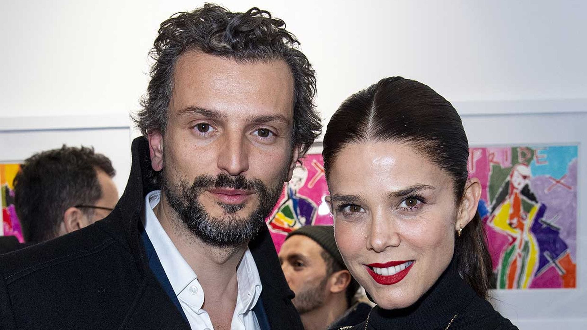 Juana Acosta y su novio celebran su aniversario en París: así han sido sus tres años de amor