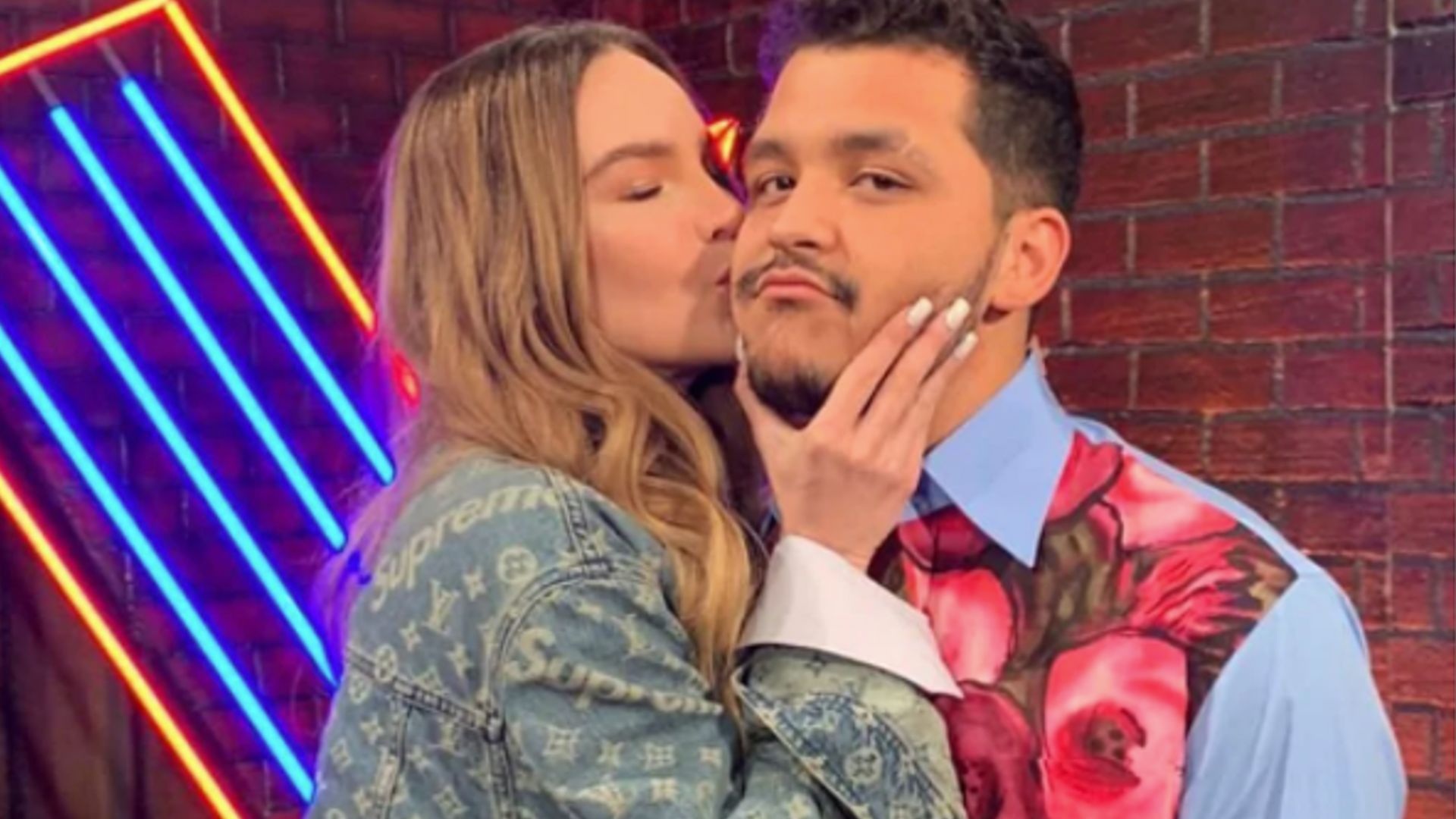 Christian Nodal regresa a sus redes sociales las fotos de Belinda