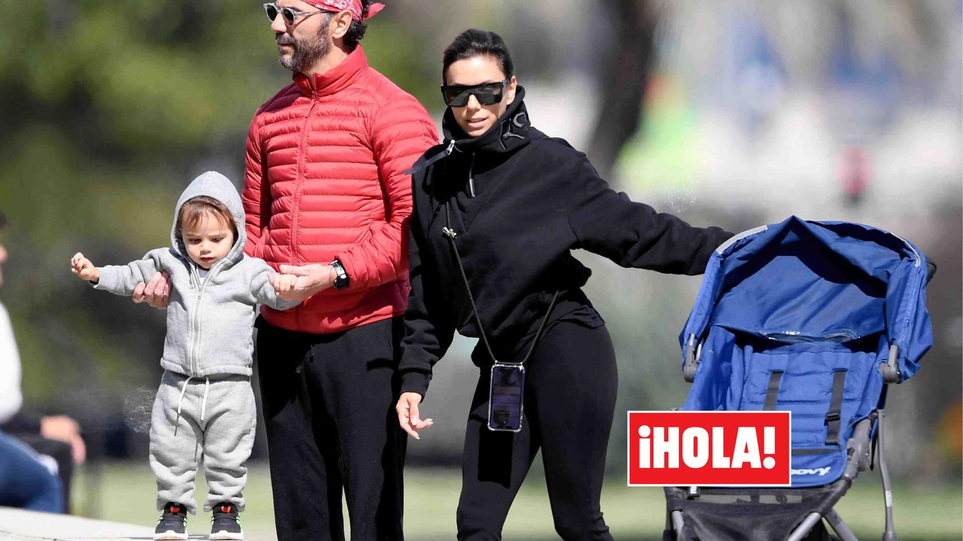 En exclusiva: así han sido los primeros pasos del hijo de Eva Longoria y Pepe Bastón