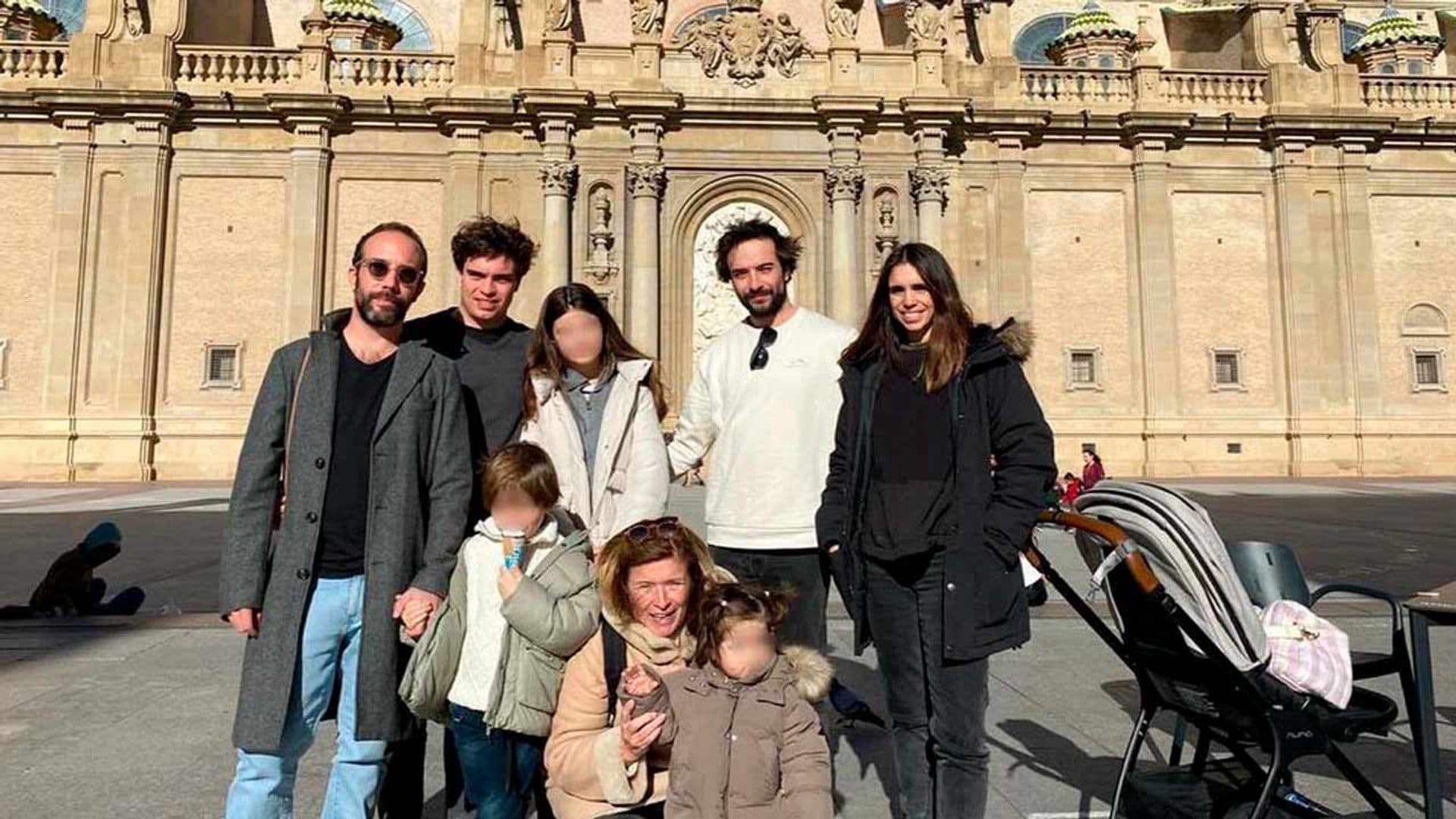 Elena Furiase disfruta una escapada familiar llena de primeras veces: esquí con los niños, turismo y gastro