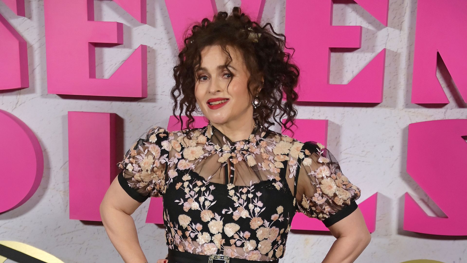 El motivo por el que Helena Bonham Carter abandona la cuarta temporada de 'The White Lotus' en pleno rodaje