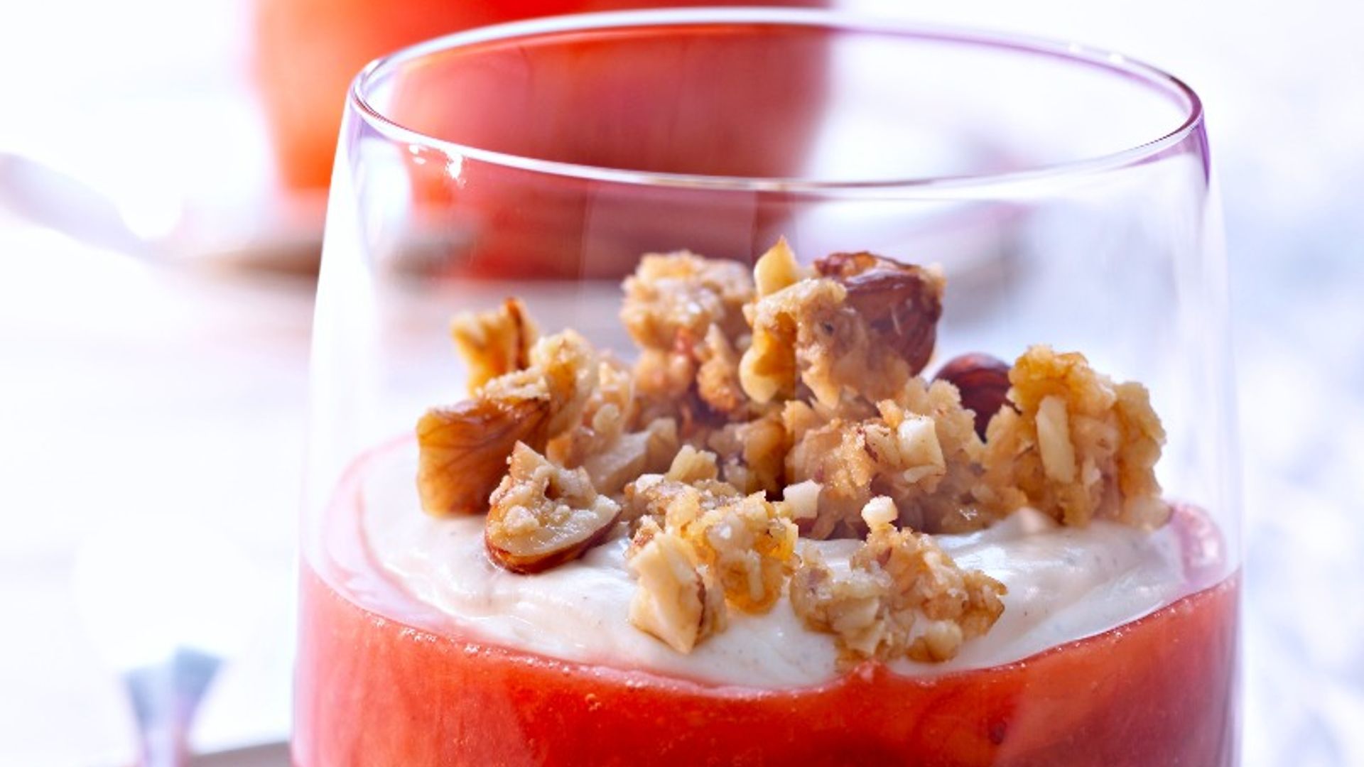 Compota de fresas y ruibarbo con merengue