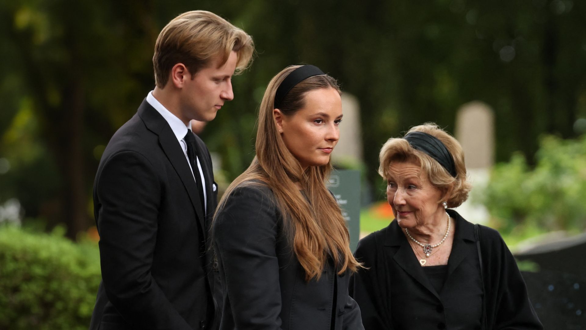 La reina Sonja, Ingrid Alexandra y Sverre Magnus en el servicio religioso en memoria del rey Harald de Noruega, 2026