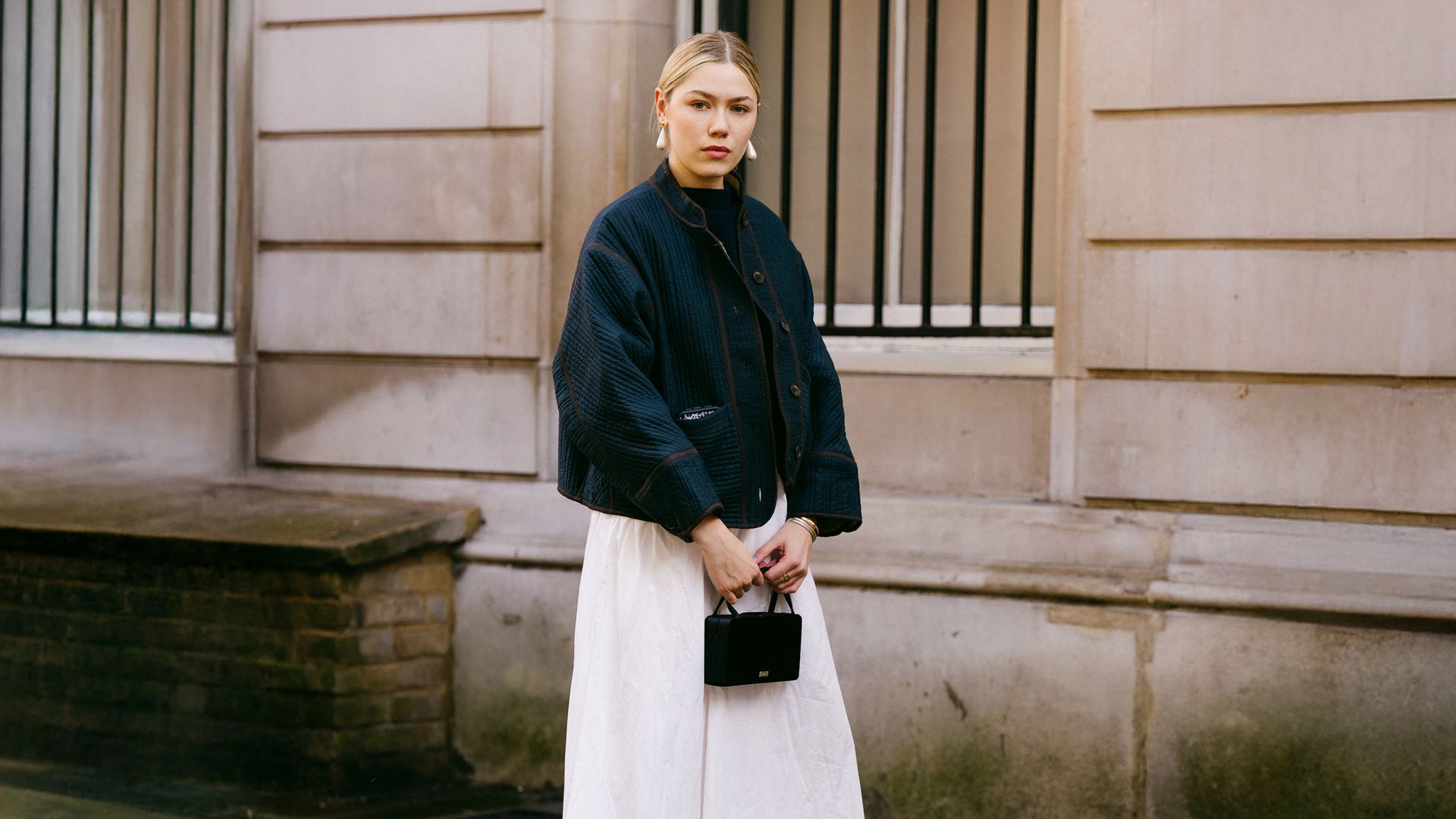 Los 7 trucos de las chicas de Londres para vestir bien con lluvia
