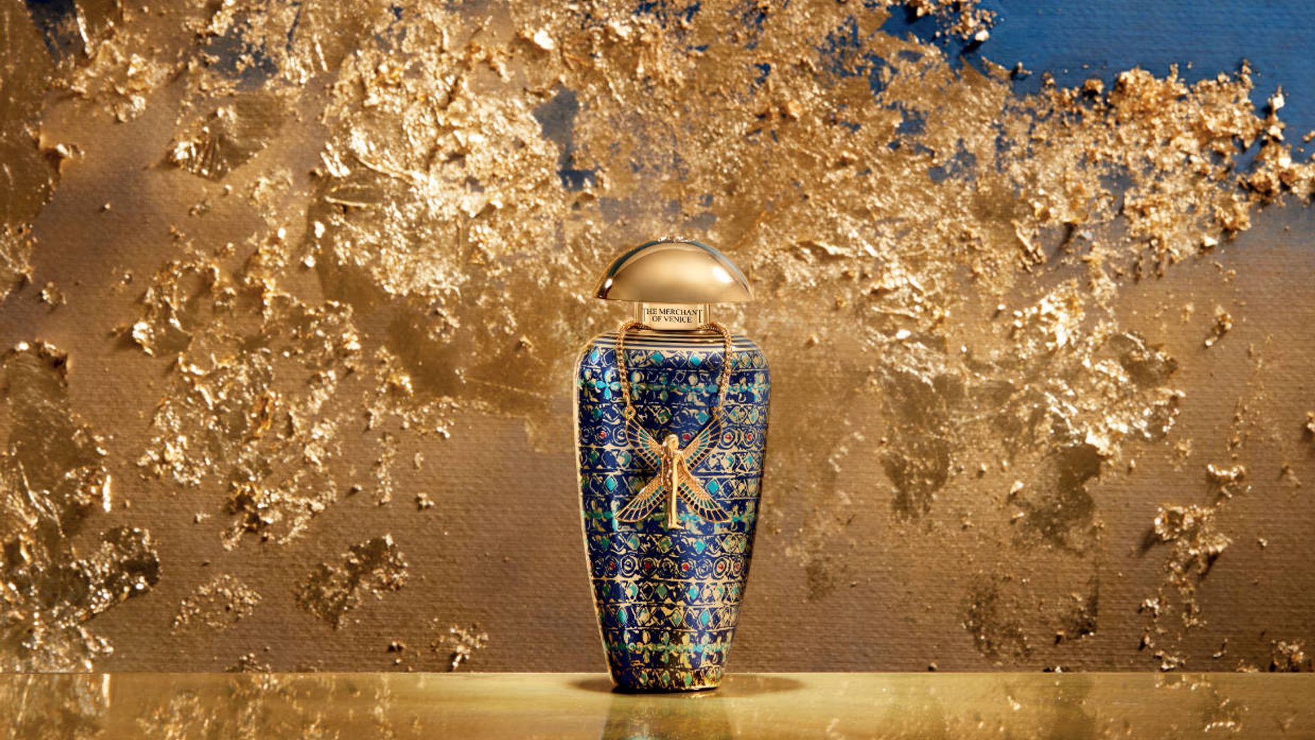 21 perfumes para regalar esta Navidad: florales, amaderados, frutales, orientales o frescos