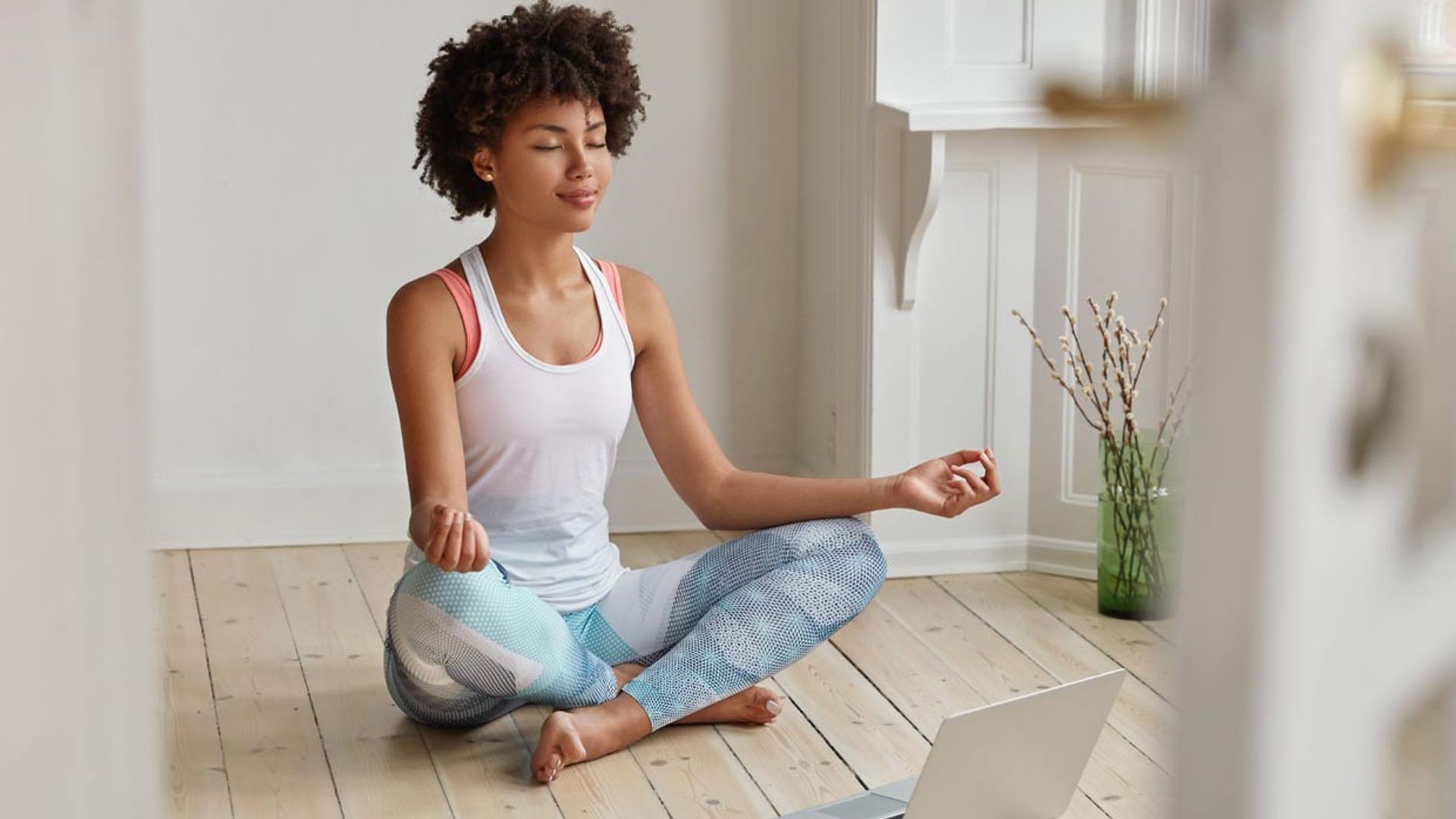 Por qué deberías plantearte comenzar a meditar