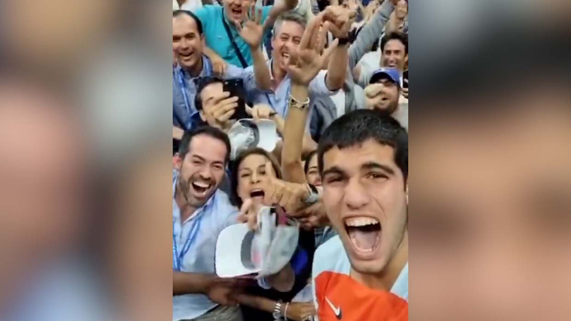 La celebración de Carlos Alcaraz tras ganar su primer Grand Slam: '¡Vamos!'