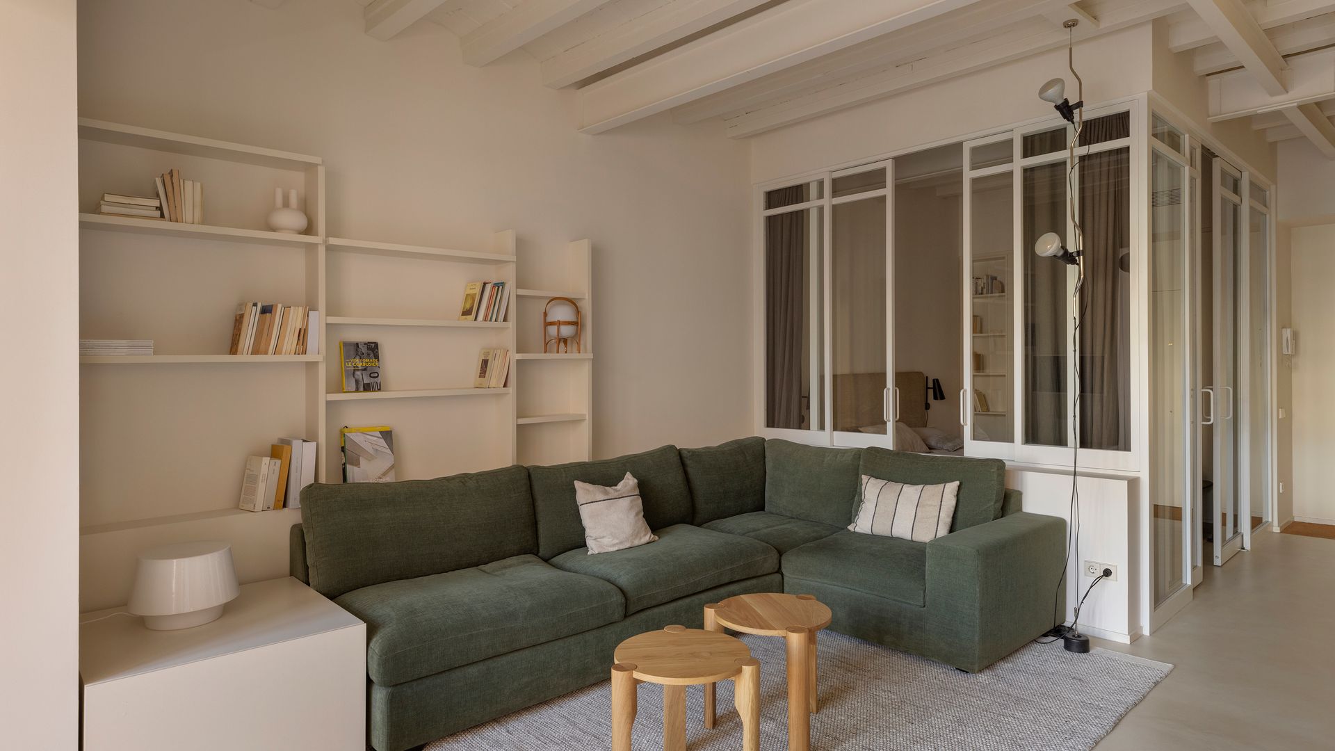 Salón con muebles a medida