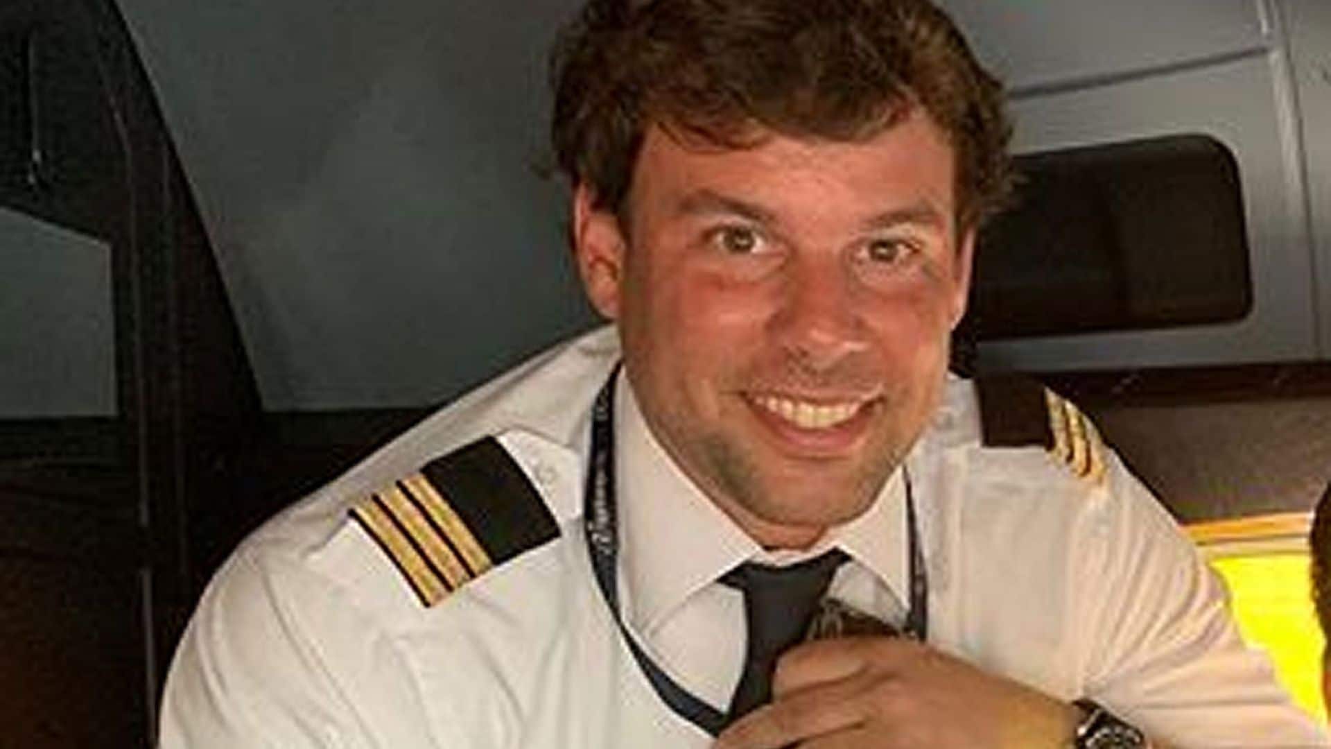 Piloto, deportista, solidario, tatuado... Así es Javier Artime, el novio de Belén Rueda