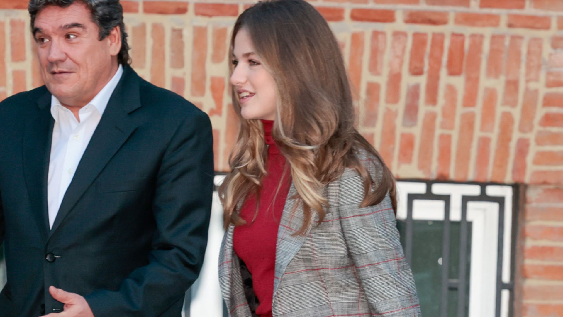 El último look de trabajo de Leonor con una 'blazer' de su madre y bailarinas clásicas