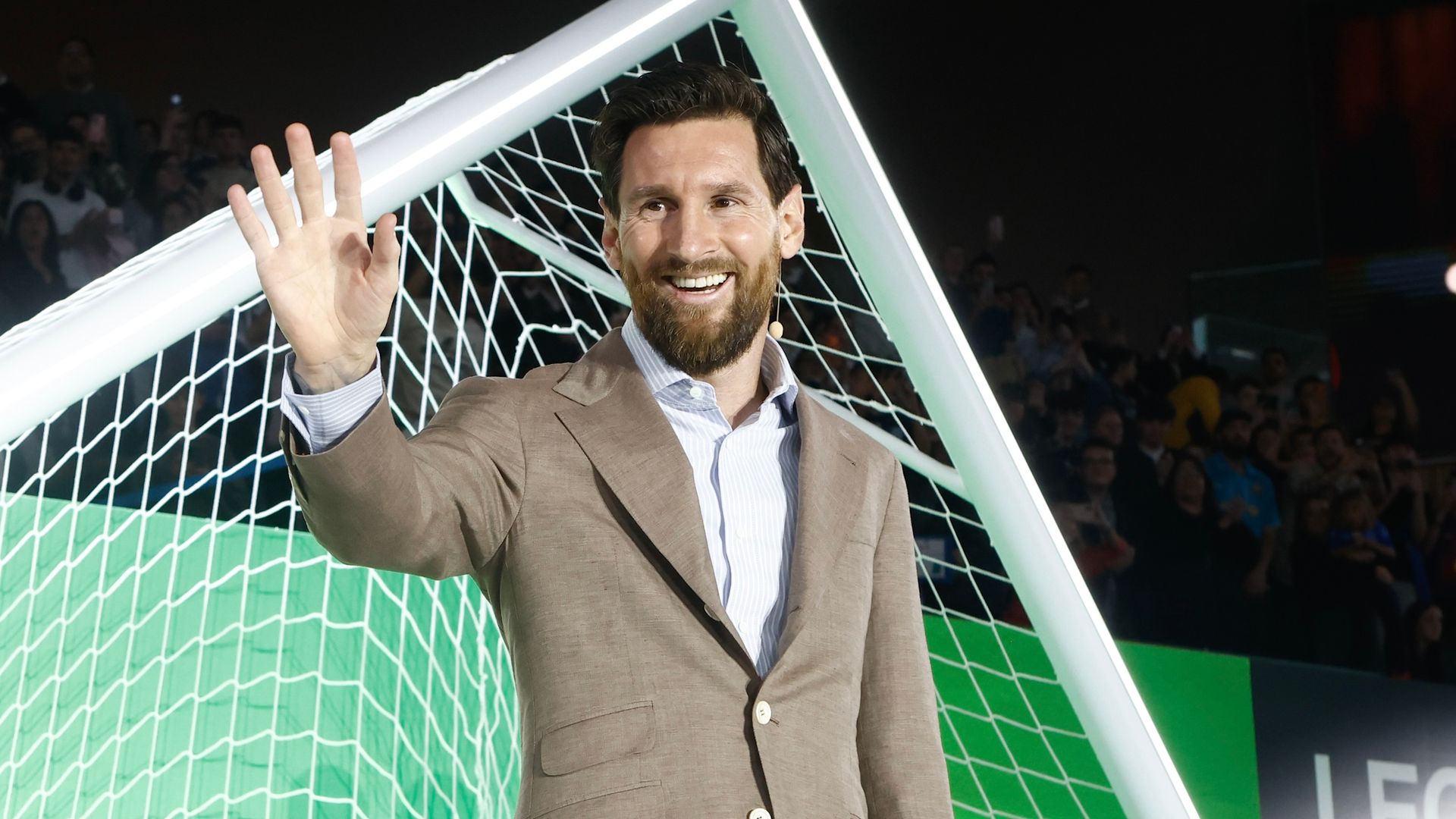 La ruta de Leo Messi por el barrio donde pasó su infancia y empezó a jugar: "Los momentos vividos de chico no los cambian ni un gol ni la fama"