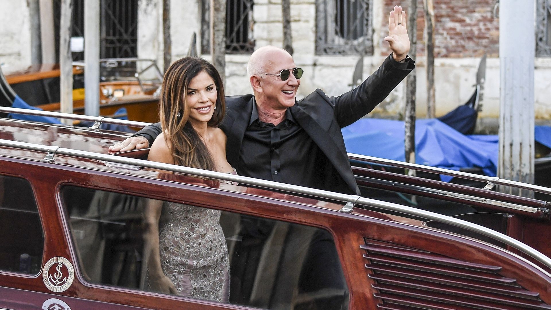 Los recién casados Jeff Bezos y Lauren Sánchez