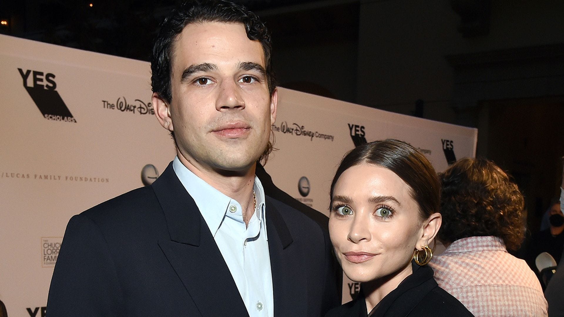 ¡Sí, quiero! Ashley Olsen se casa con Louis Eisner tras cinco años de relación