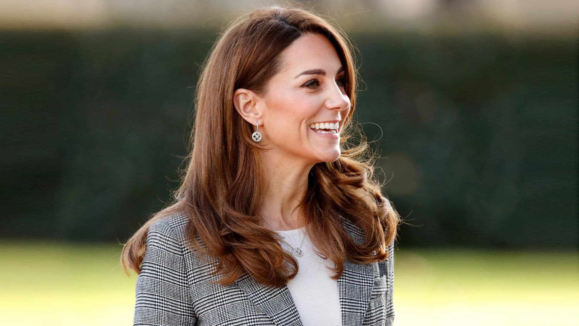 Kate Middleton se convierte en la mejor vestida del mundo, solo superada por...