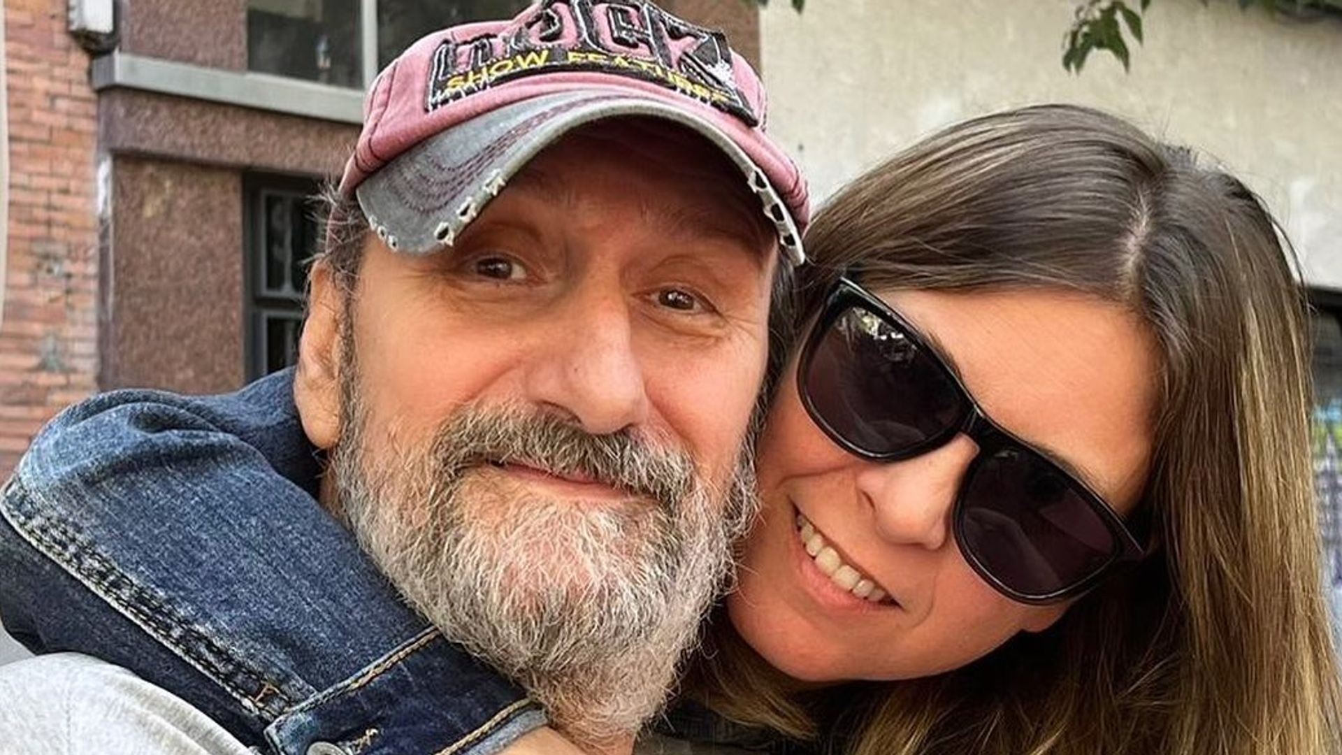 El actor José Luis Gil, junto a su hija Irene