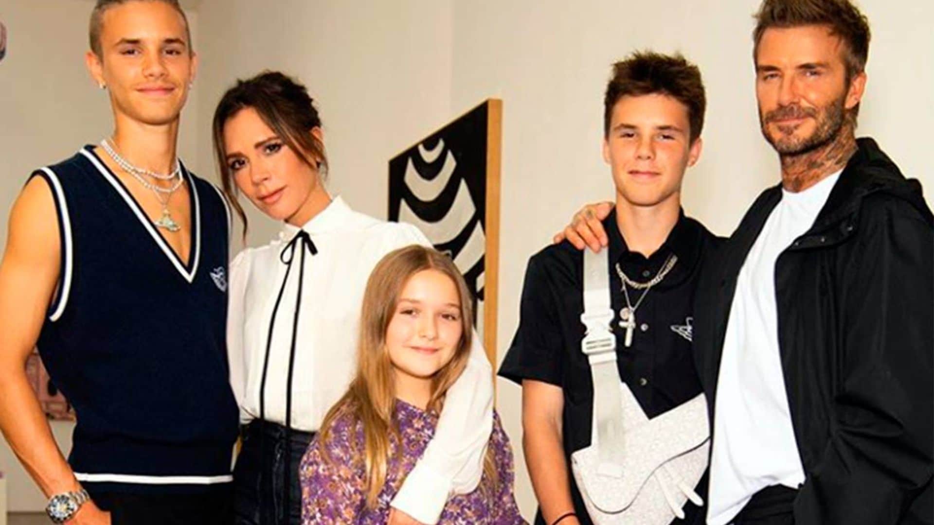 'Really, David?' El arriesgado ‘look’ de Beckham que se ha convertido en lo más comentado del desfile de Victoria