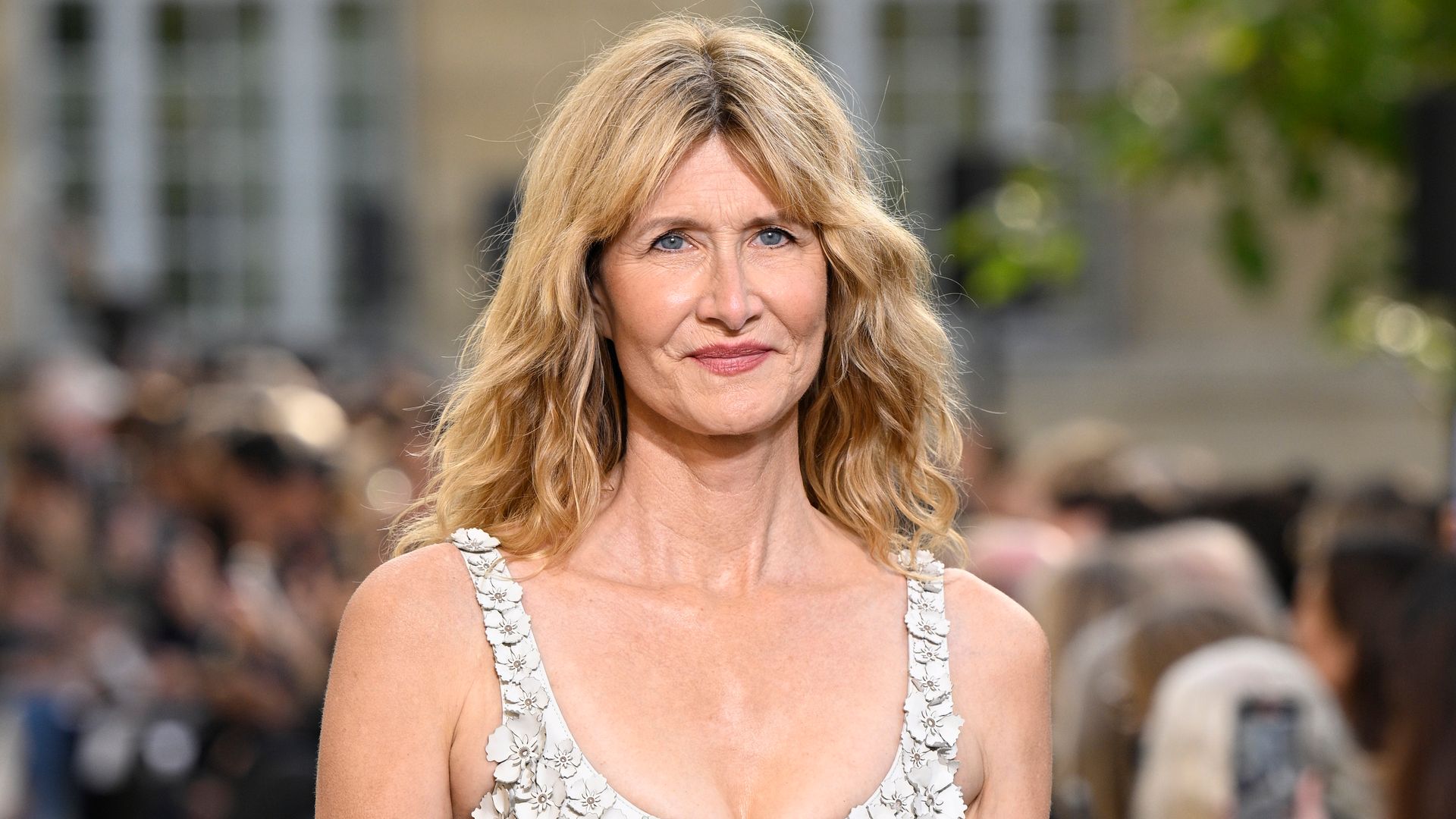 Las teorías de los fans de 'The White Lotus' con el fichaje de Laura DErn
