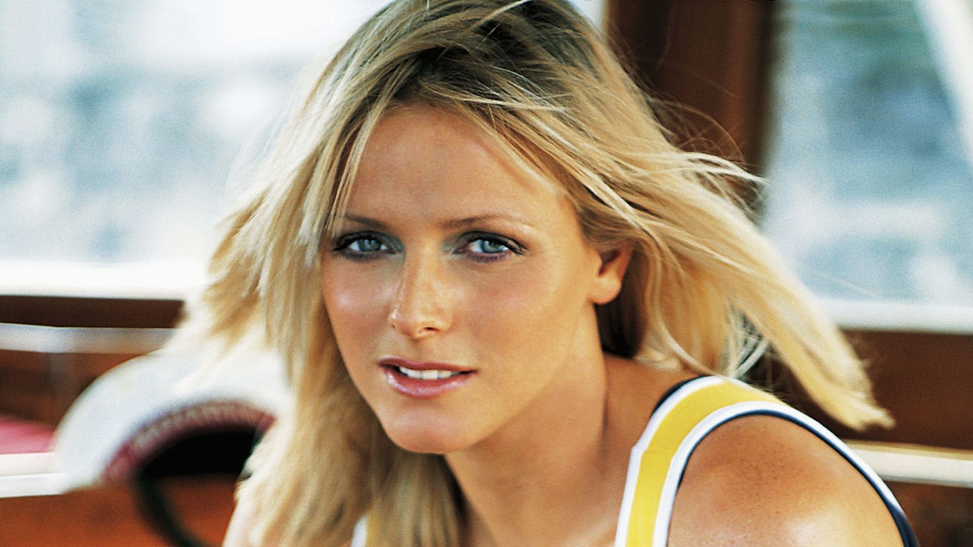 Charlene de Mónaco en una sesión de fotos para la revista South African Sports Illustrated en noviembre de 2001