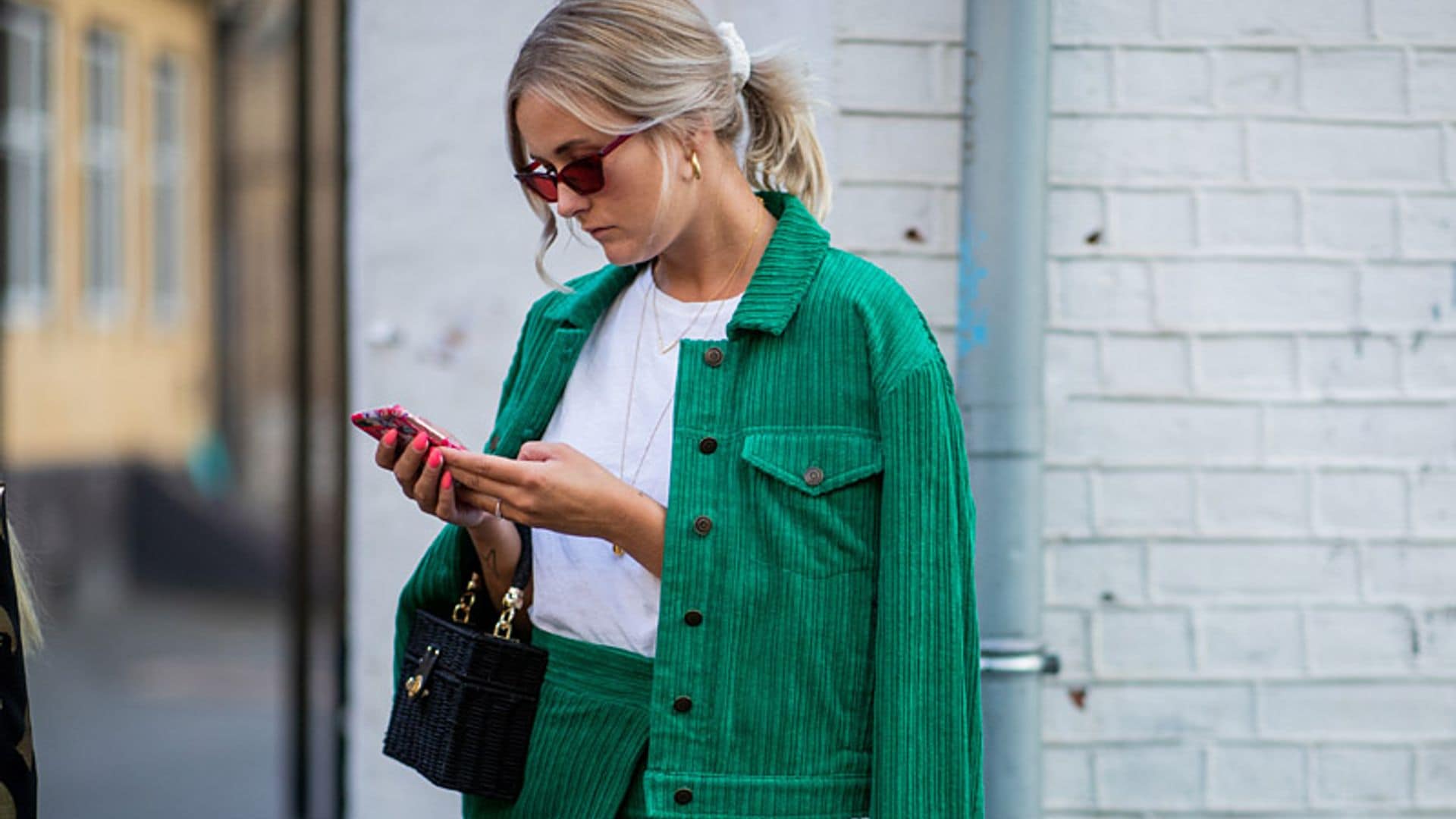 'Total look' de pana: manual para llevar la tendencia de la temporada con estilo