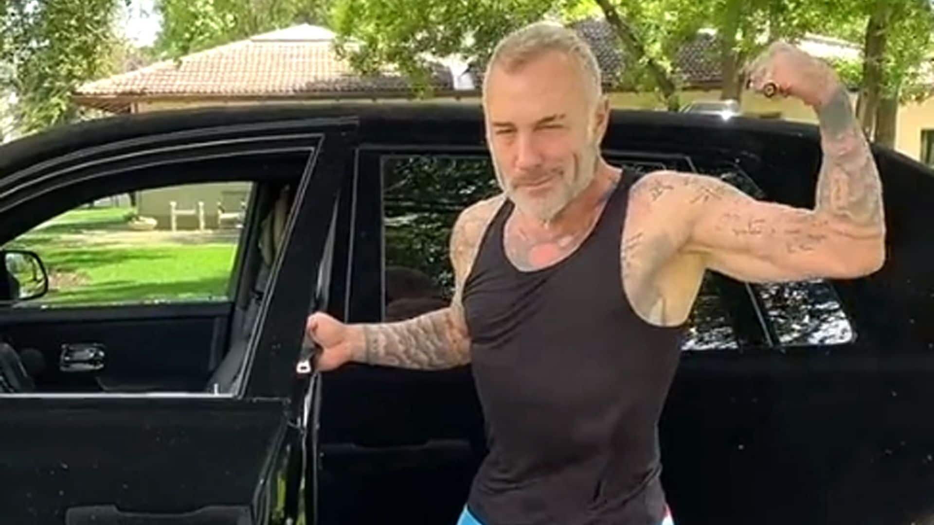El sorprendente entrenamiento de lujo de Gianluca Vacchi ¡con un Rolls-Royce!