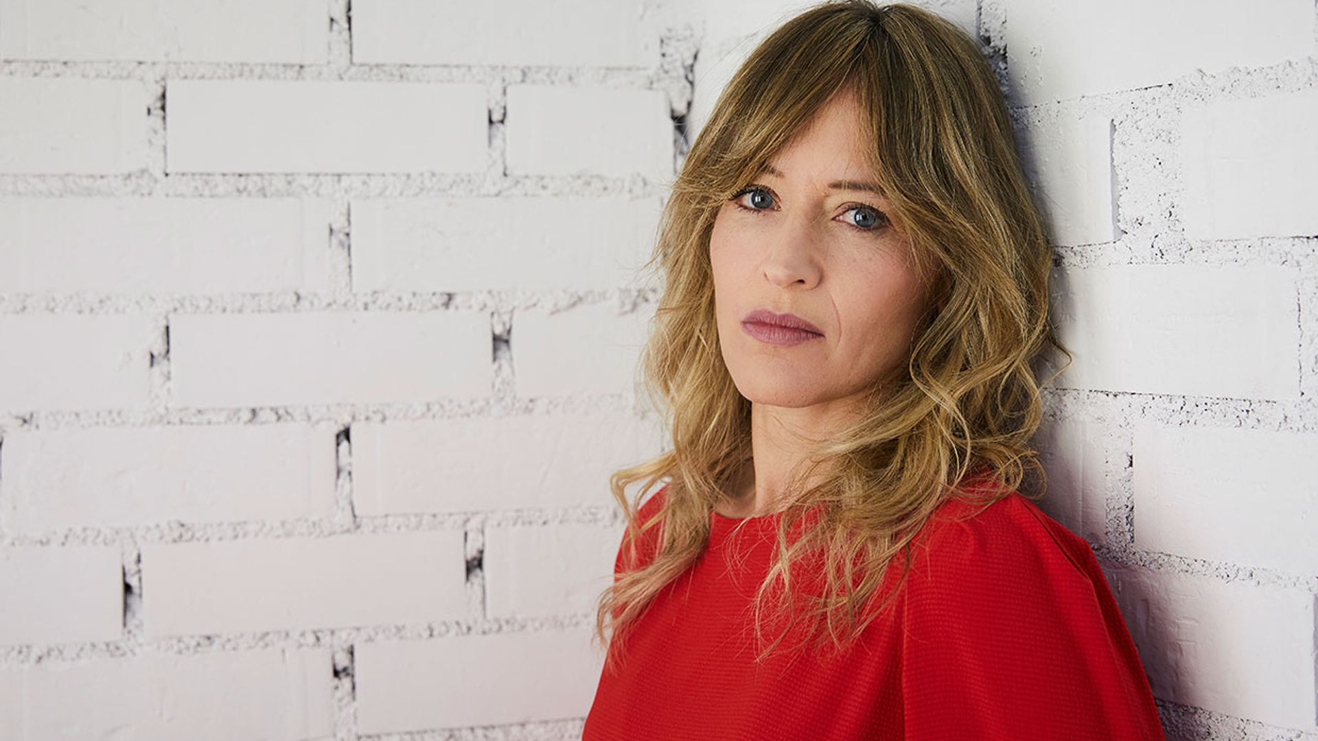 ¿Cómo es rodar con José Coronado? Marta Larralde, última incorporación de 'Vivir sin permiso', nos responde