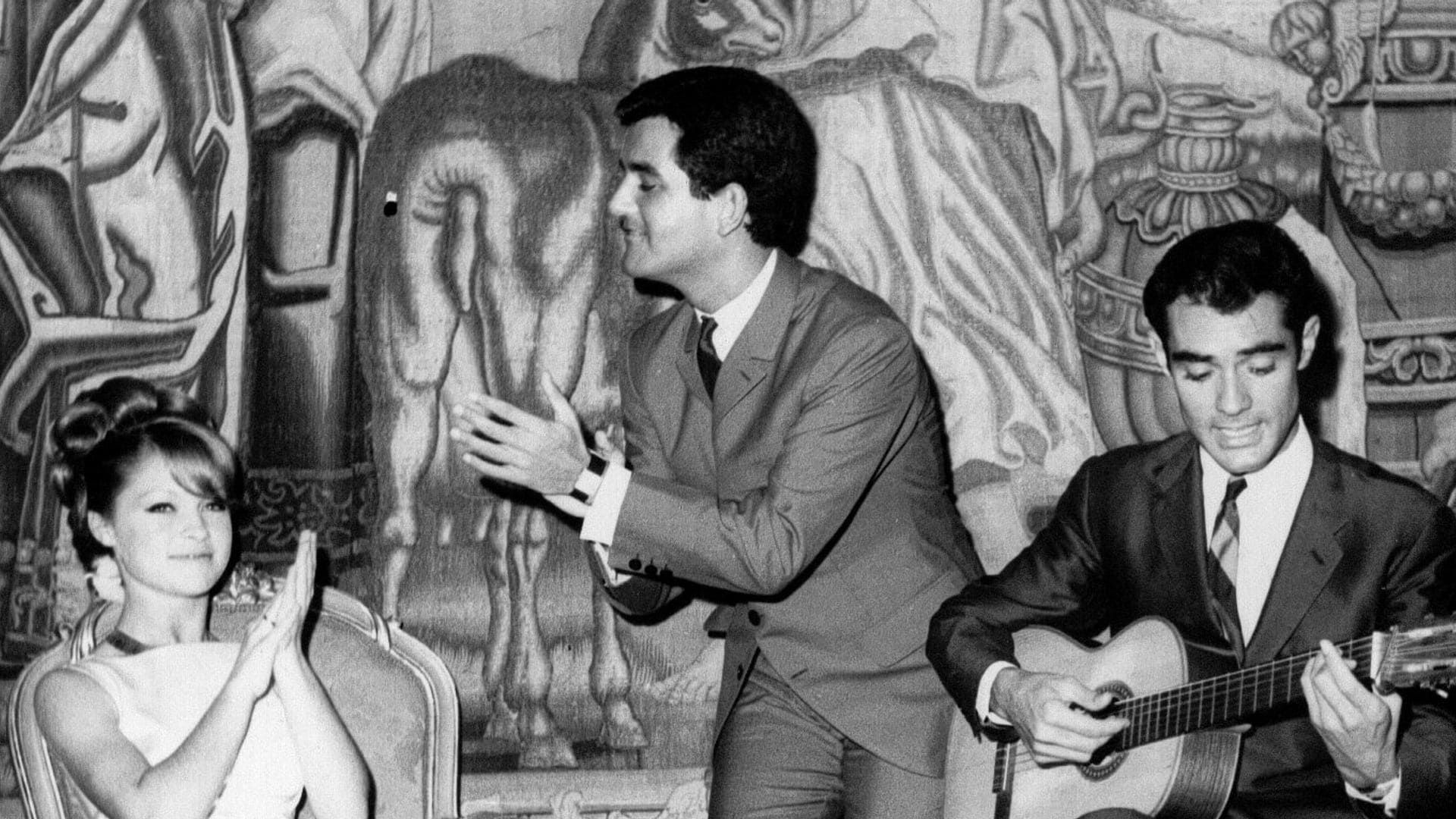 Las 6 canciones míticas del Dúo Dinámico y las anécdotas más curiosas del grupo