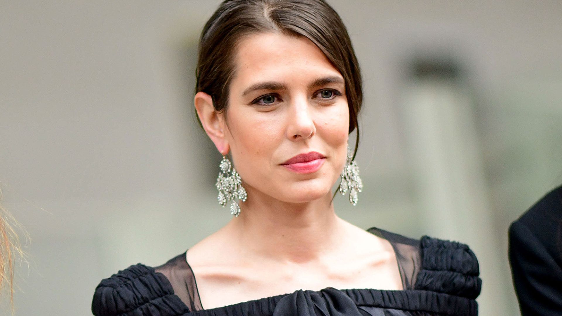 En ¡HOLA!, el desembarco más chic de Carlota Casiraghi en su treinta y cuatro cumpleaños