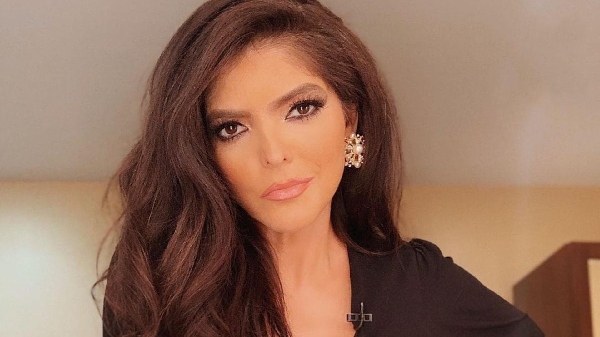 Ana Bárbara agradece a su novio por ser una figura paterna para sus hijos