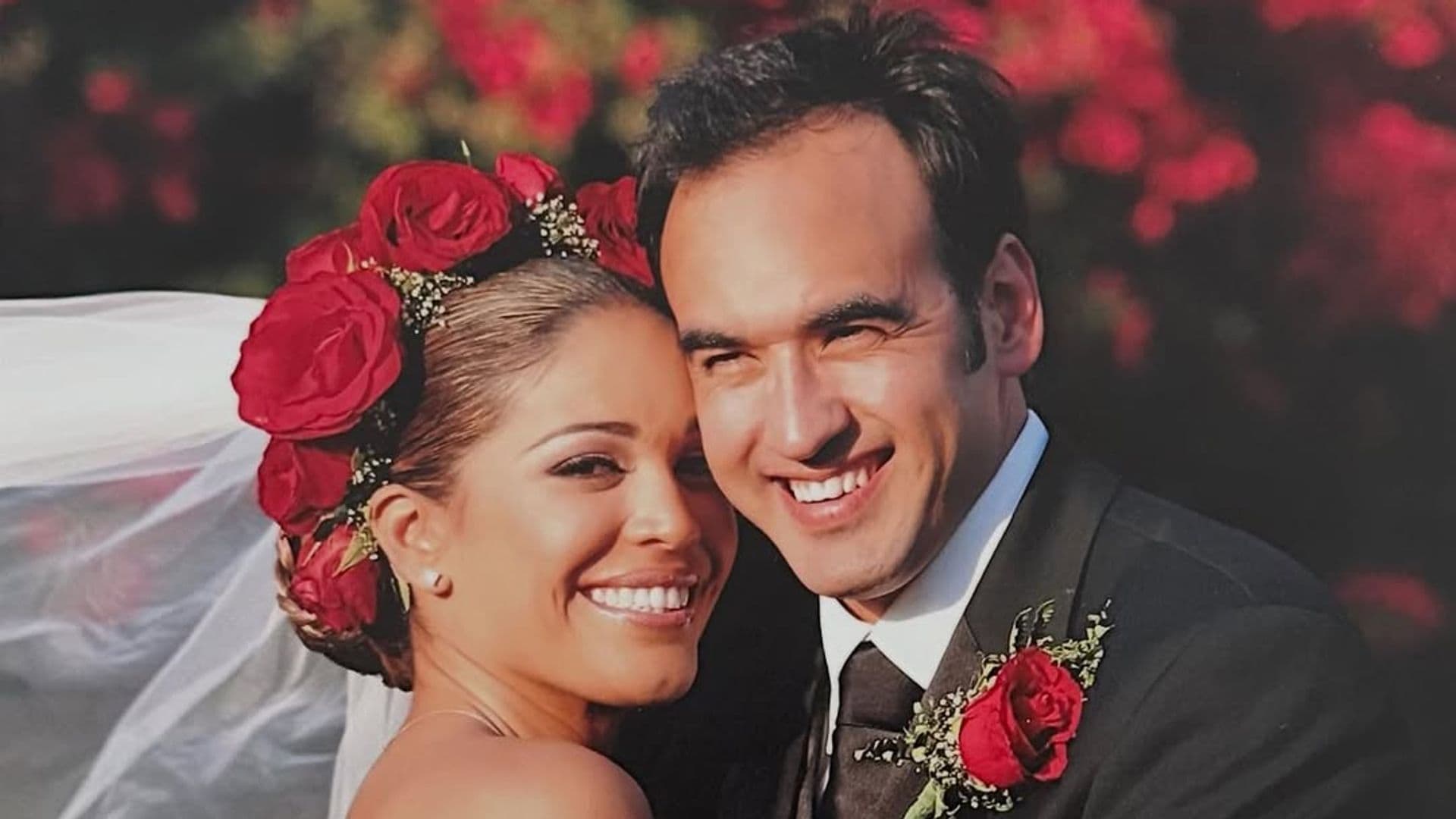 Karla Martínez, ajena a los rumores sobre su vida personal, celebra 20 años de casada con Emerson Peraza