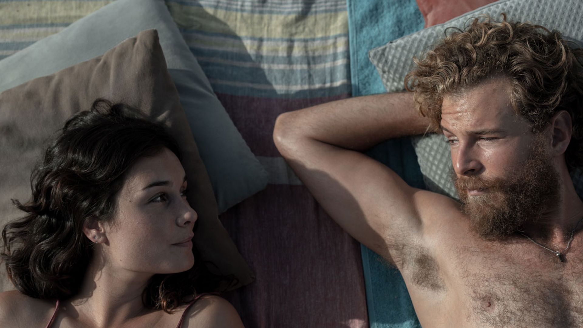 Cinco series de Netflix perfectas para un maratón de Semana Santa
