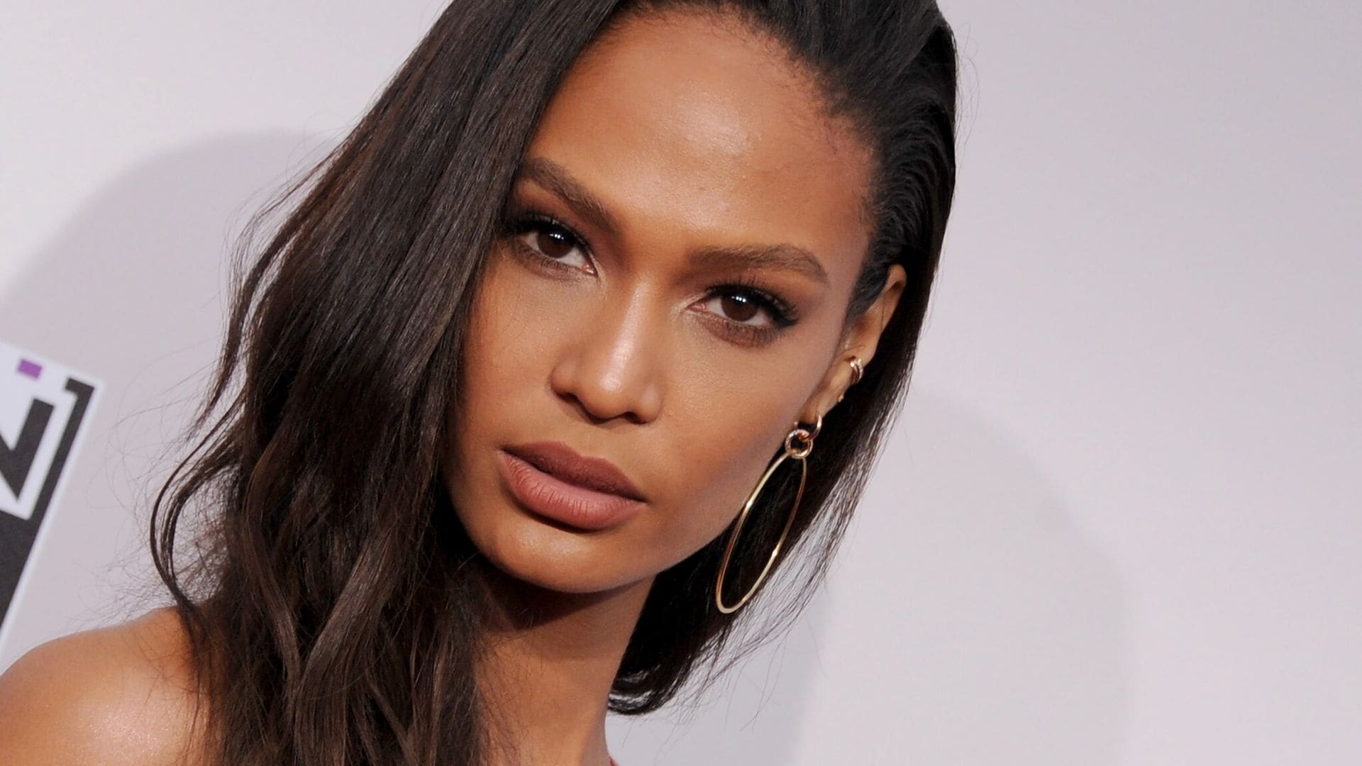Los 3 pasos de Joan Smalls para un maquillaje perfecto