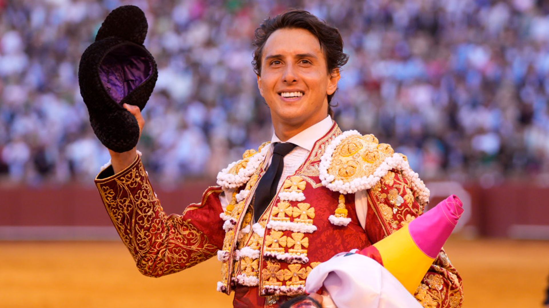 El verano de Roca Rey: amor, toros… y una parada en Majavieja con Juan Ruiz de Rato, hijo de  Espartaco 