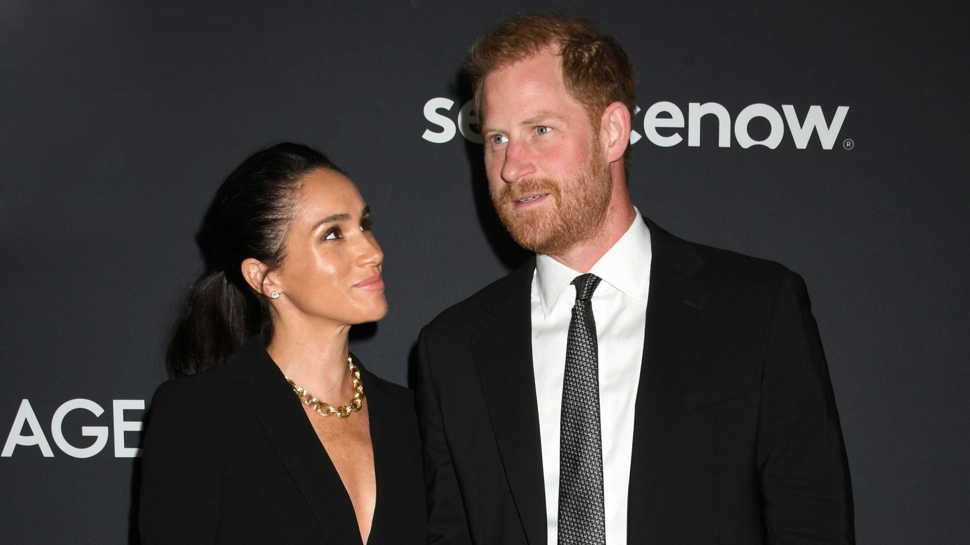 El príncipe Harry y Meghan Markle son premiados por su labor humanitaria en la World Mental Health Day Gala, organizada por Project Healthy Minds, en Tribeca, Nueva York, el 9 de octubre de 2025