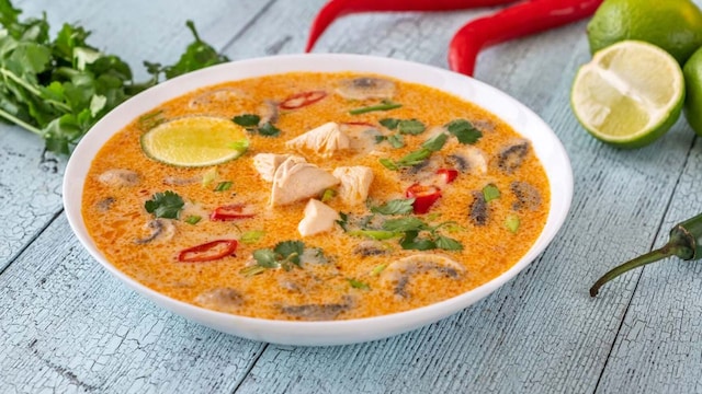 sopa thai tom age
