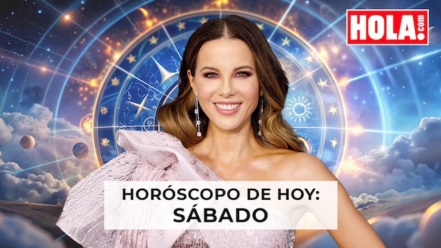  Kate Beckinsale con la rueda del zodiaco detrás 