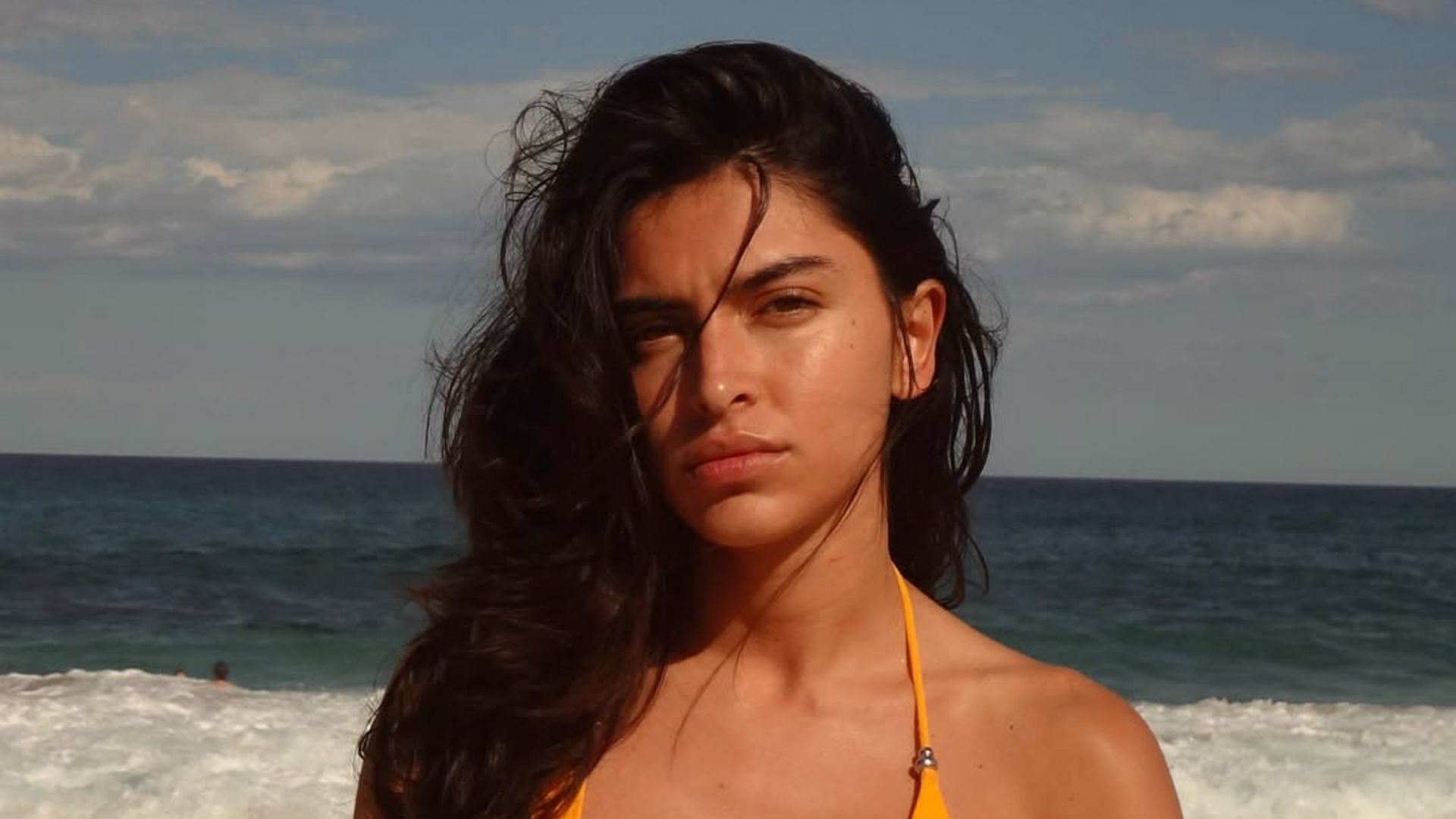 Olimpia Napoletano, experta en rizos: "No preparar el pelo rizado para el verano y dejar que se deshidrate progresivamente es el error más común"