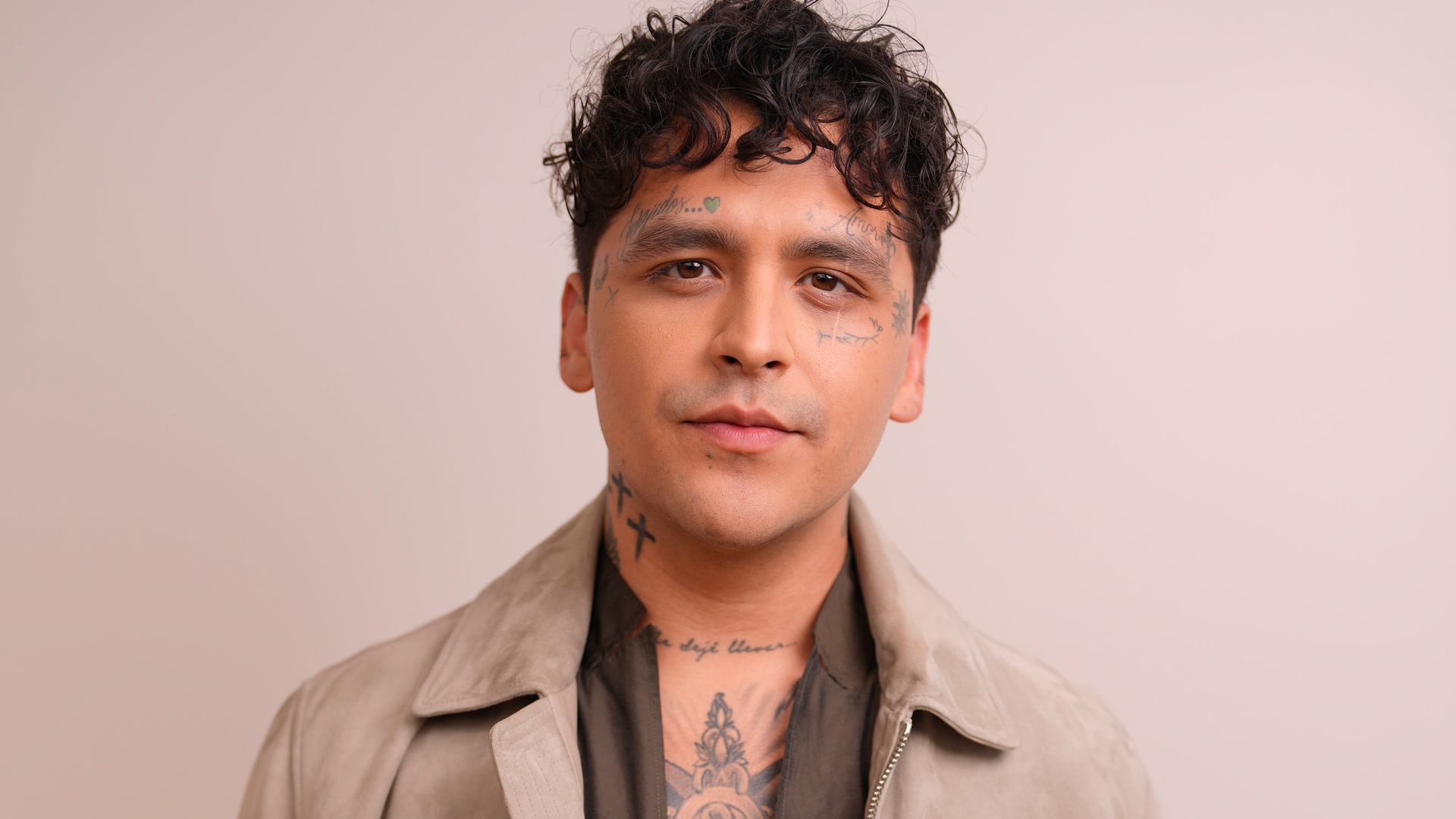 Christian Nodal publicó un contundente comunicado.