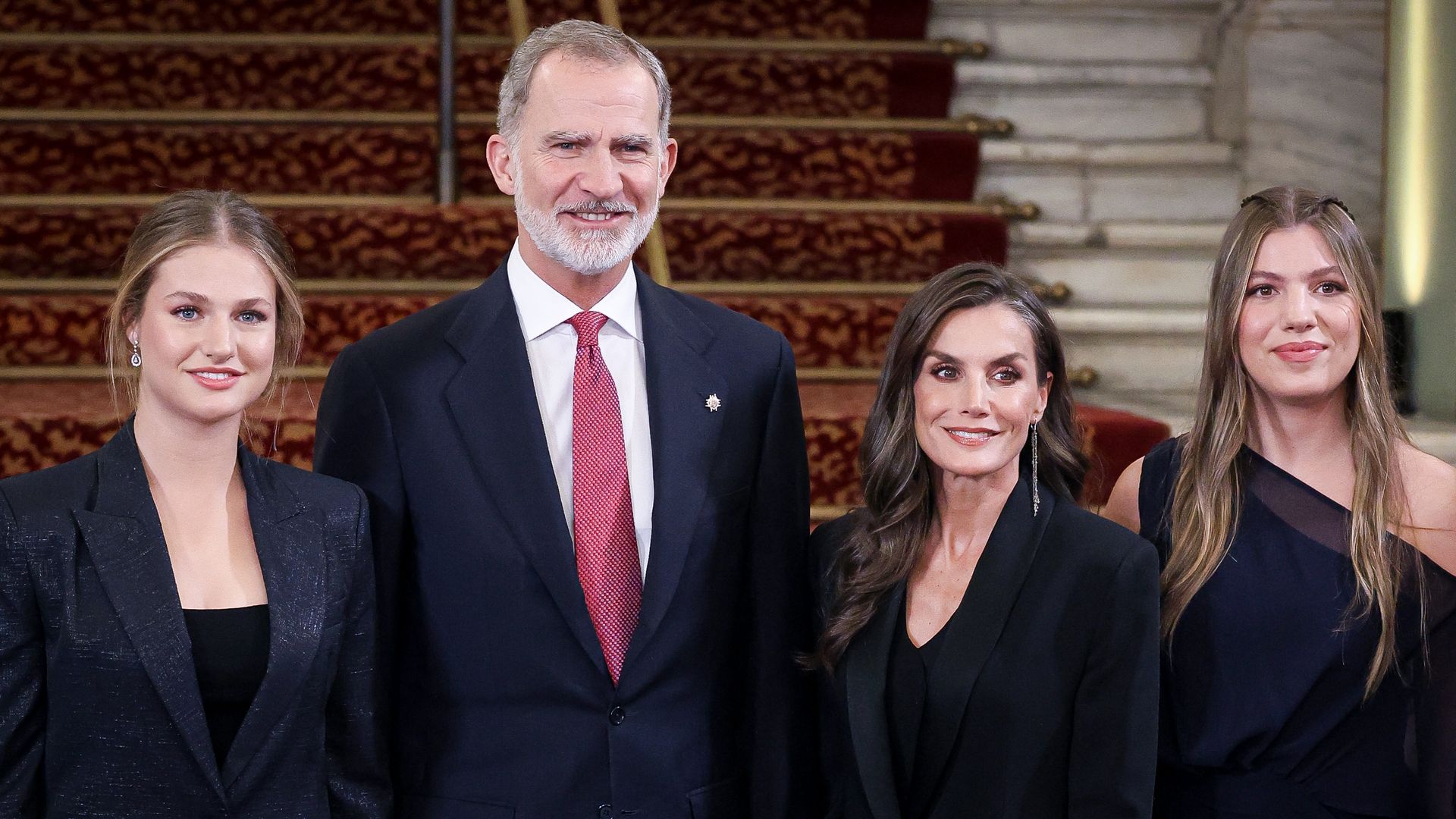 Los reyes Felipe y Letizia con sus hijas, la princesa Leonor y la infanta Sofía, en los Premios Princesa de Girona 2025