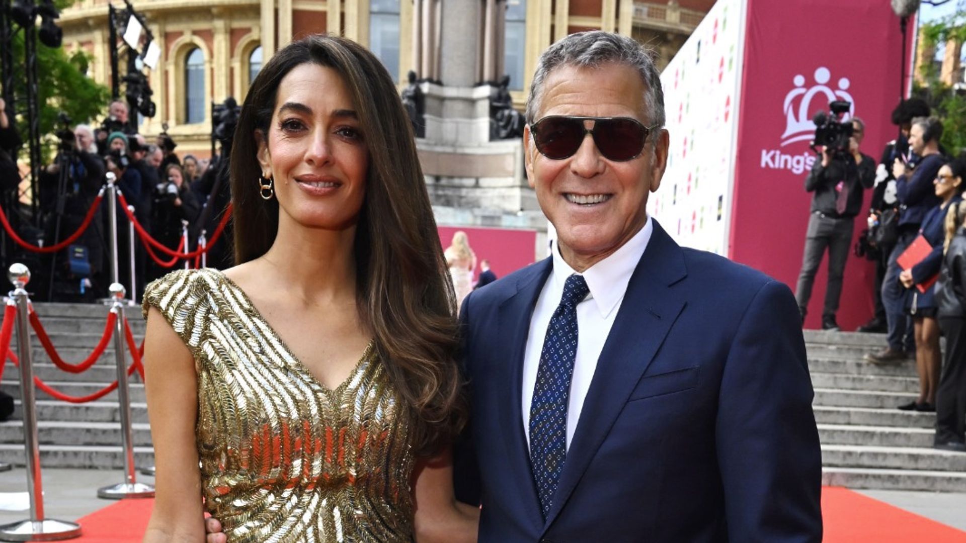 George y Amal Clooney deslumbran junto a Carlos y Camilla y acaparan todas las miradas: las fotos de su encuentro