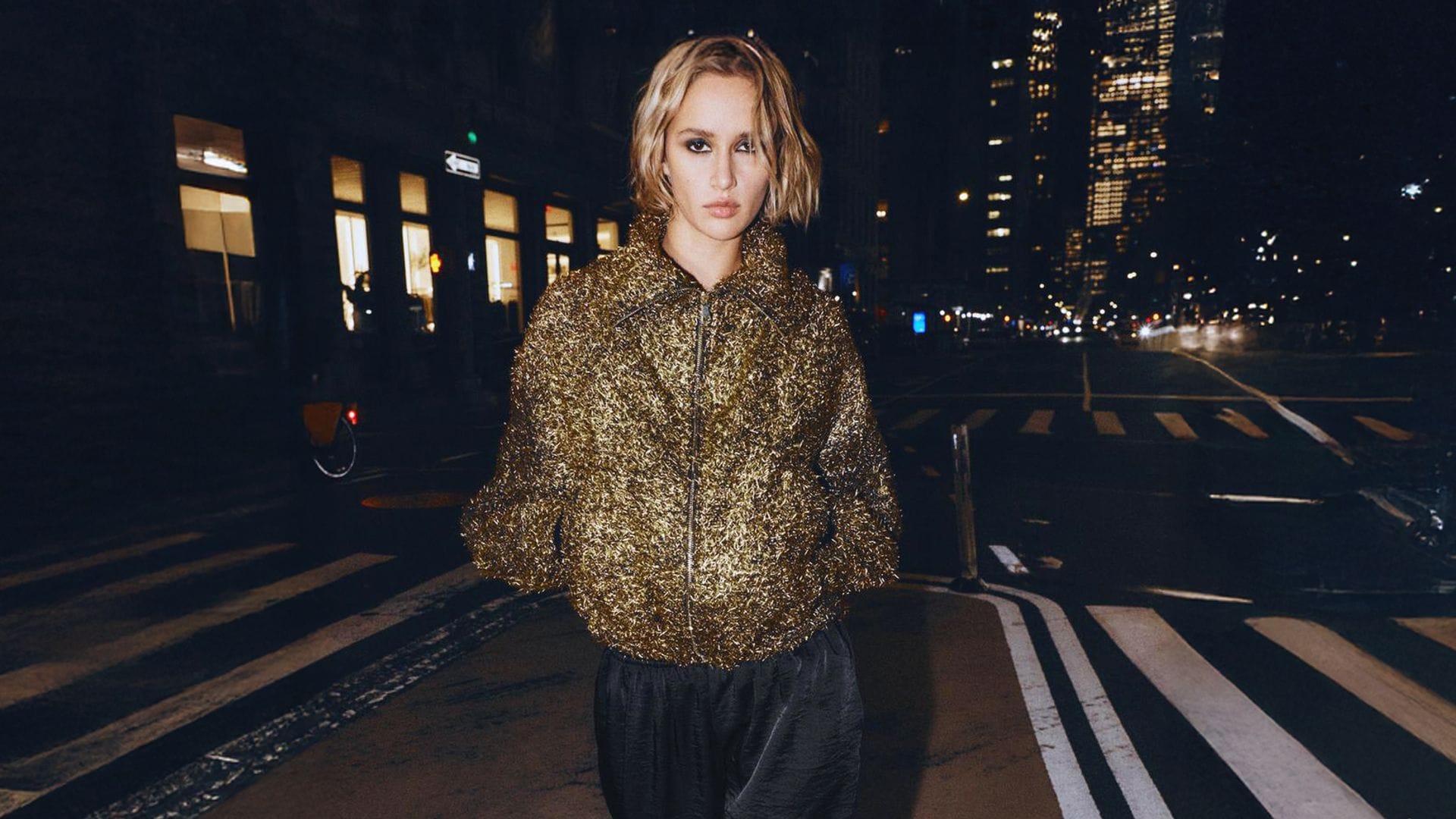 Chaquetas especiales de Zara para las cenas de Navidad que podrás reciclar en la oficina