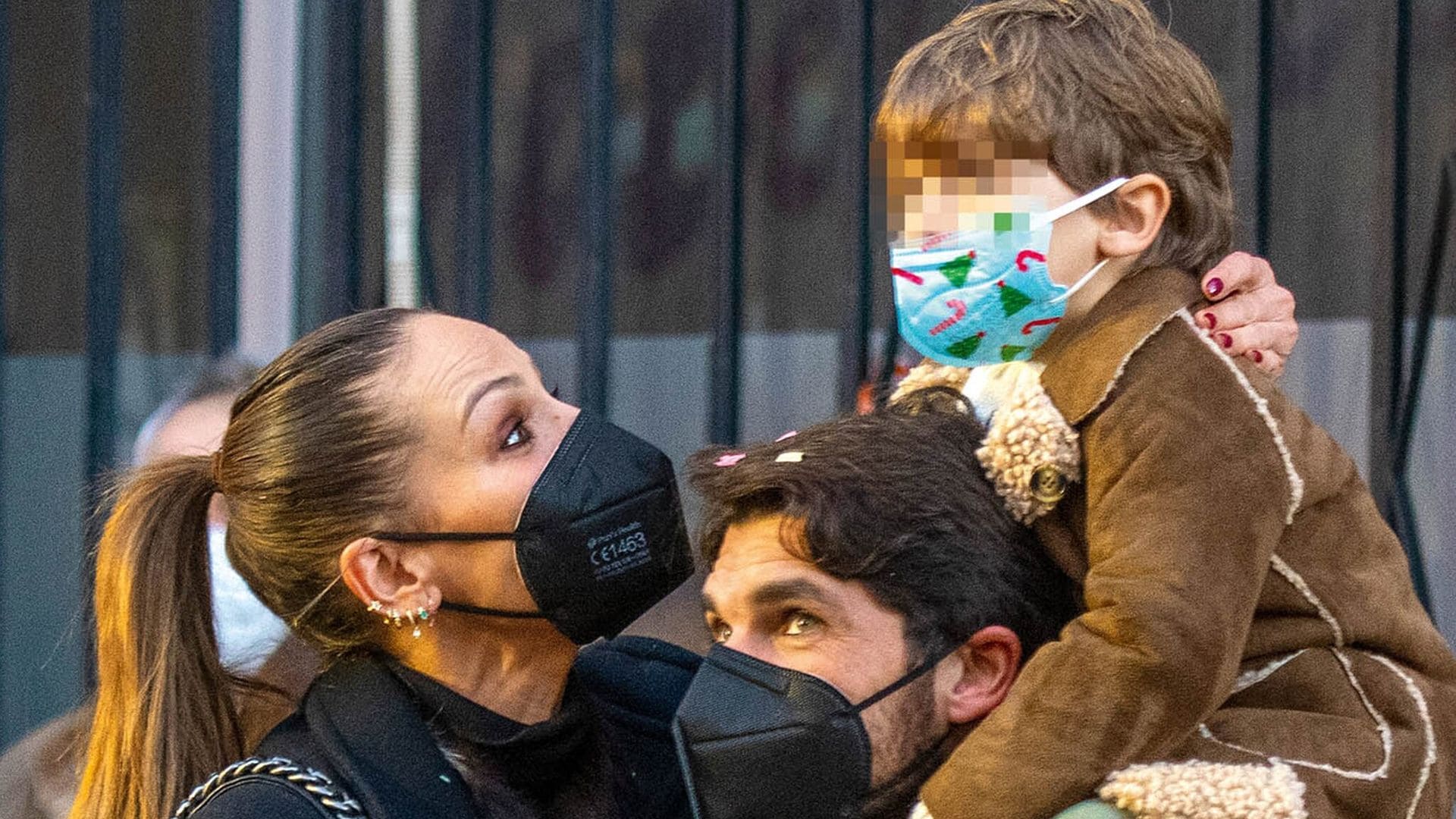 El hijo de Eva González y Cayetano Rivera, protagonista en la cabalgata de Reyes de Mairena del Alcor