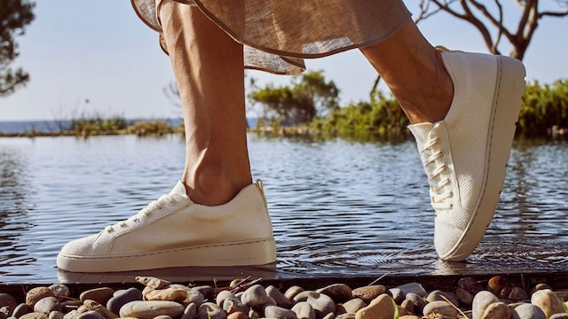 zapatillas yuccs blancas