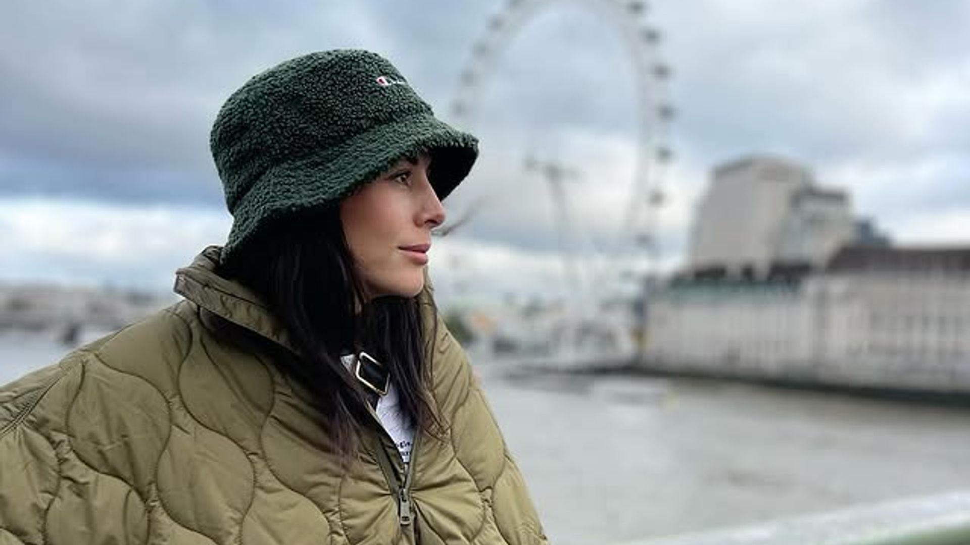 Zuria Vega revela cómo su padre Gonzalo Vega se le manifestó en el
