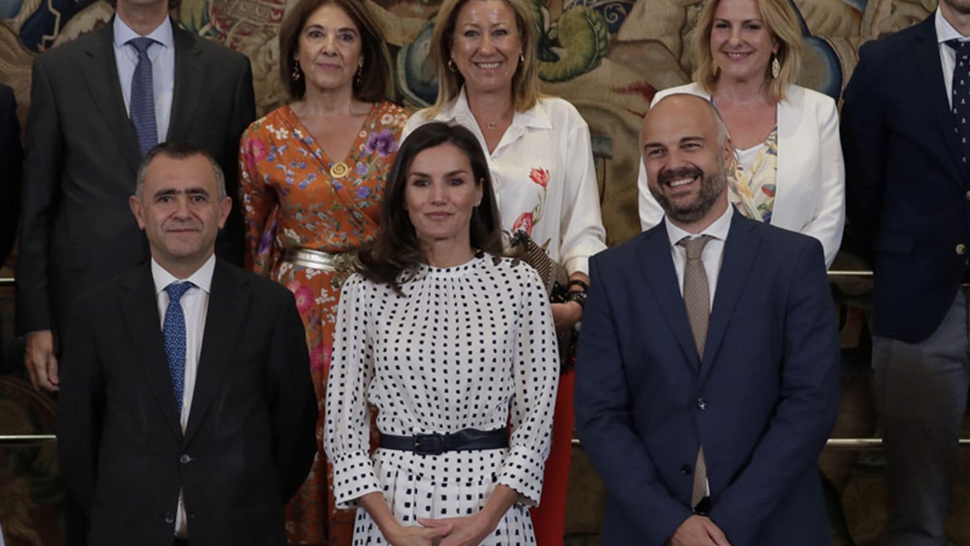 Doña Letizia rememora su etapa de periodista al entregar unos premios (con bonita anécdota incluida)