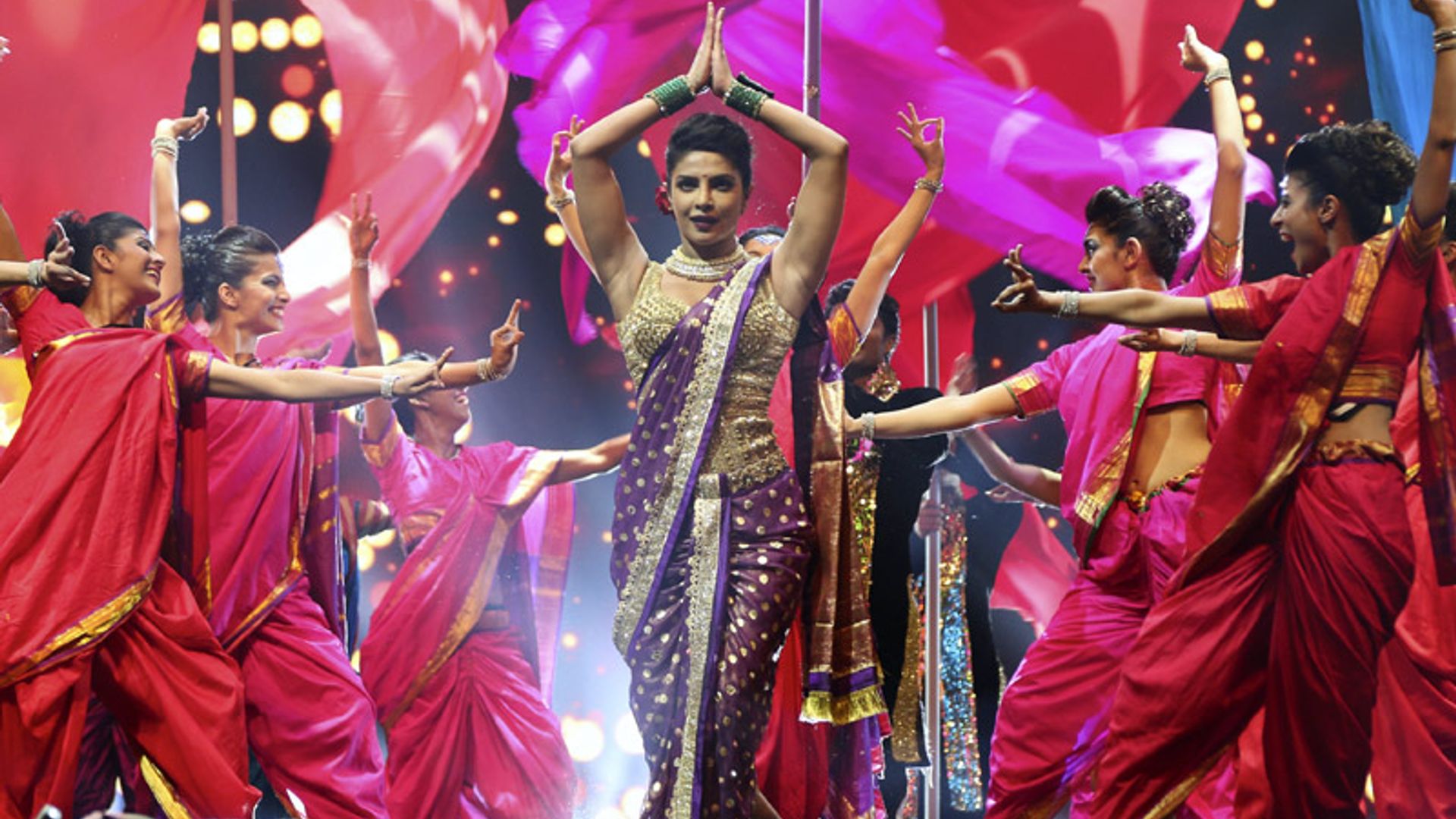 FOTOGALERÍA: Música, cine y mucho color... ¡la gran fiesta de los 'Oscar de Bollywood' en Madrid!