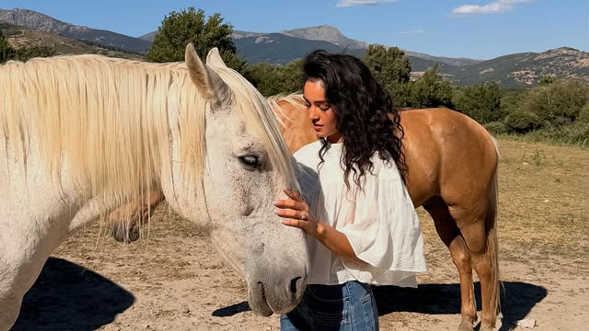 Ale Capetillo tiene un gran cariño por los caballos