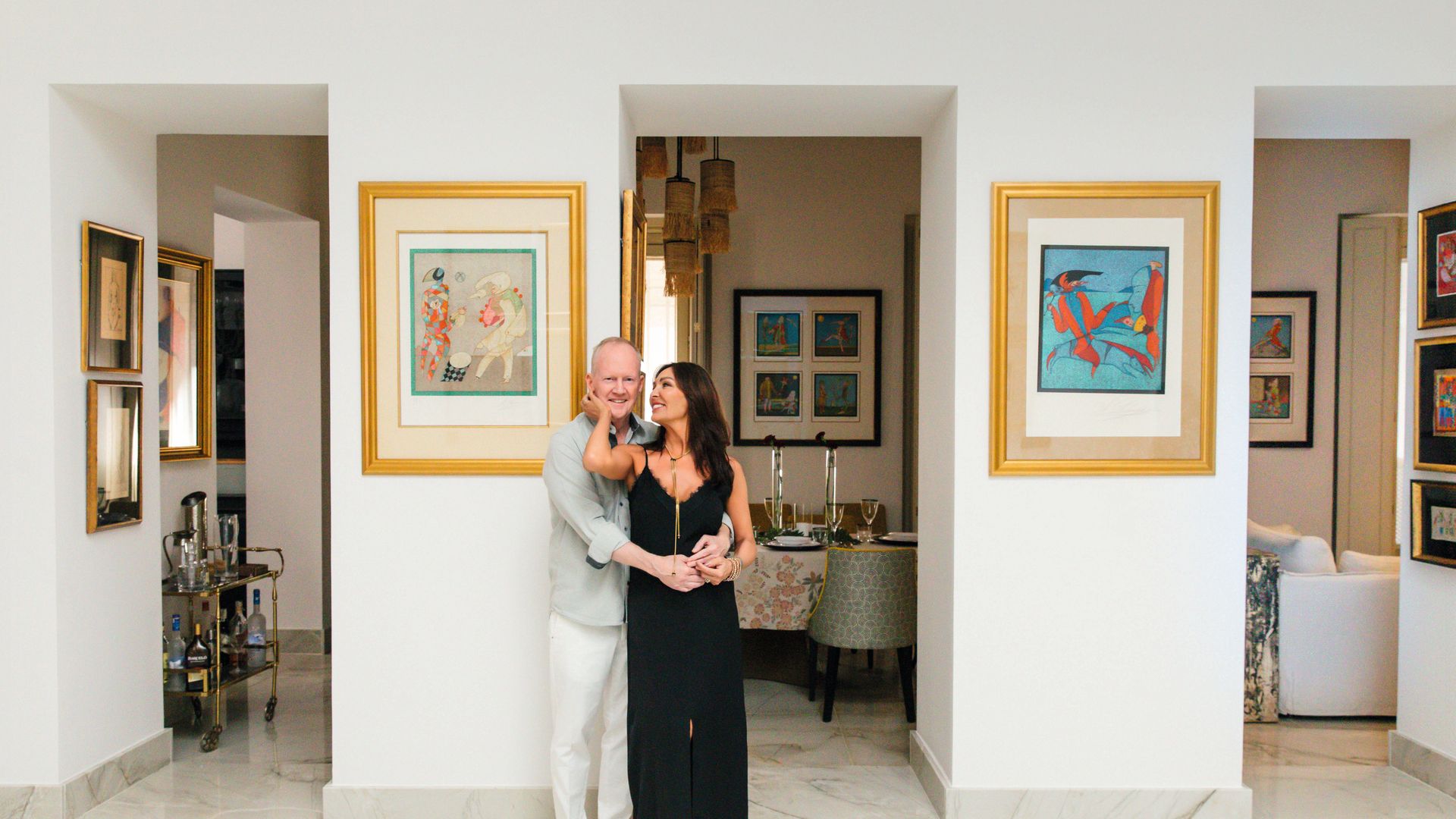 "Yo vivía en Estados Unidos y llevaba unos años divorciada. Un amigo común —el dueño de la joyería donde trabajaba y que conocía a Dan desde hacía tiempo— nos presentó. Quedamos para cenar y el resto es historia, ¡fue amor a primera vista!", recuerda Yolanda